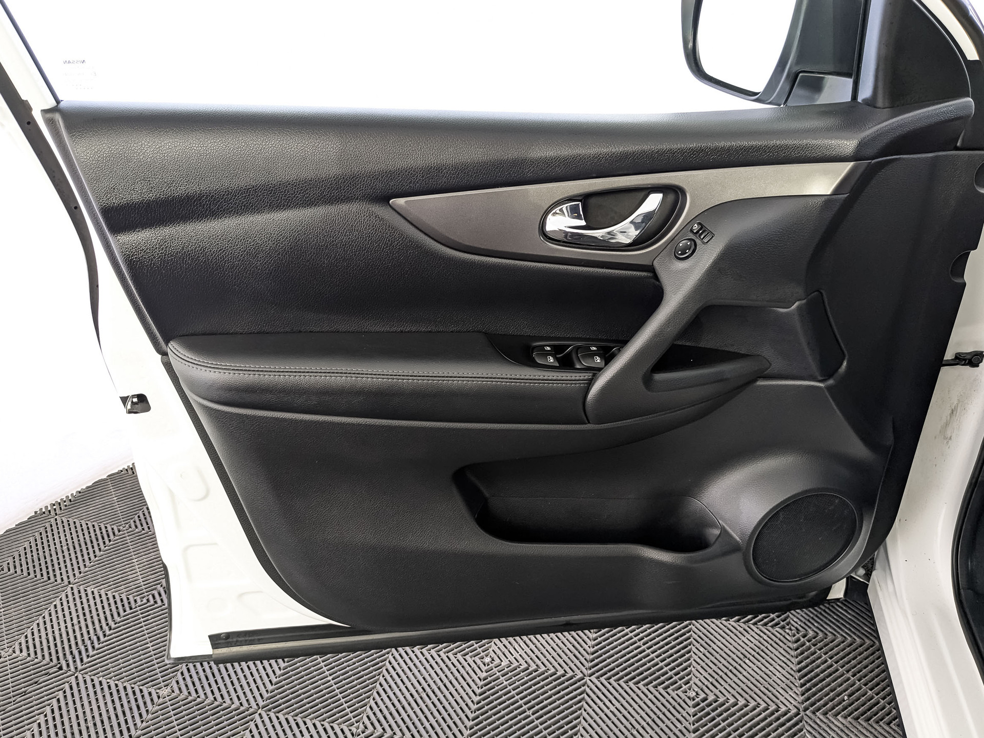 NISSAN Qashqai 1.20 (115 л.с), автомат, 2021, пробег 84 144 км