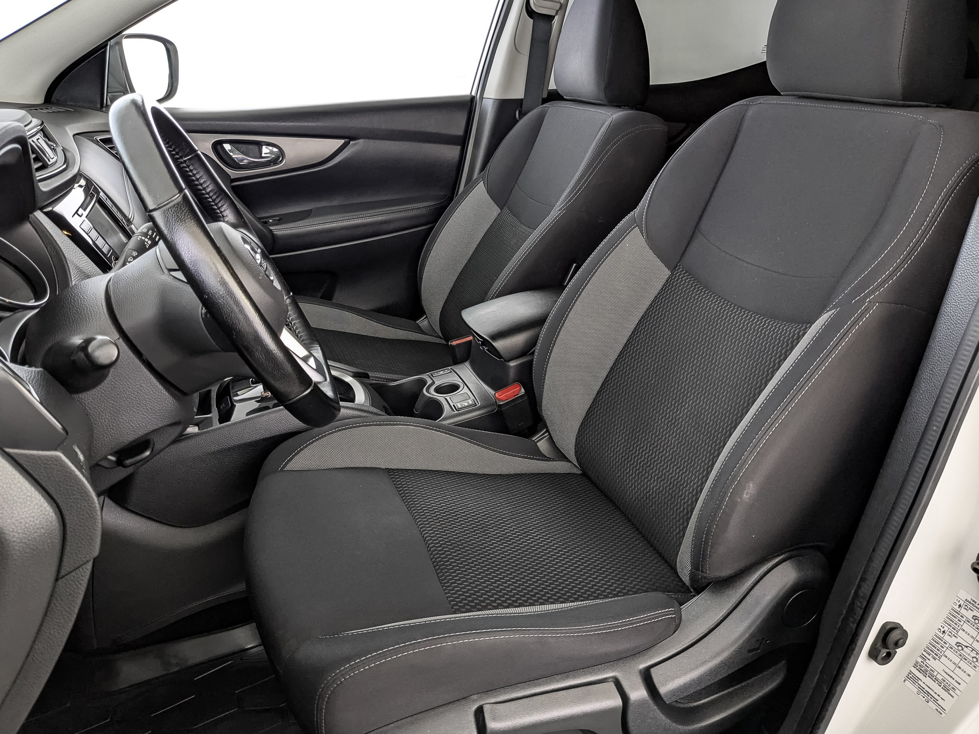 NISSAN Qashqai 1.20 (115 л.с), автомат, 2021, пробег 84 144 км