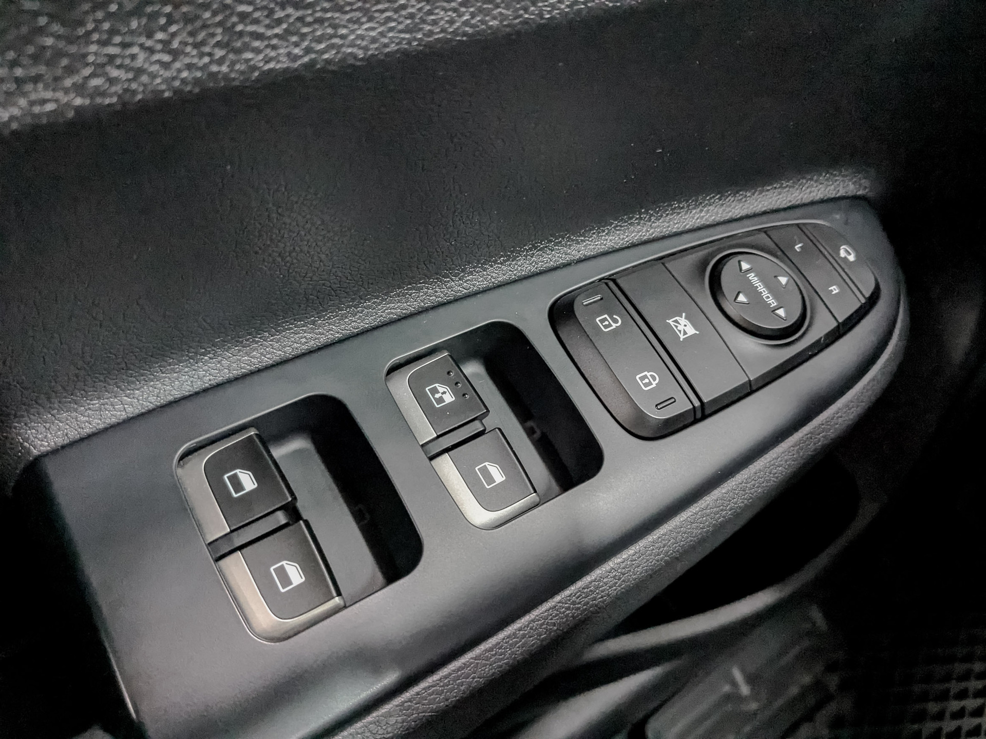 SOLARIS KRX 1.60 (123 л.с), автомат, 2025, пробег 17 652 км