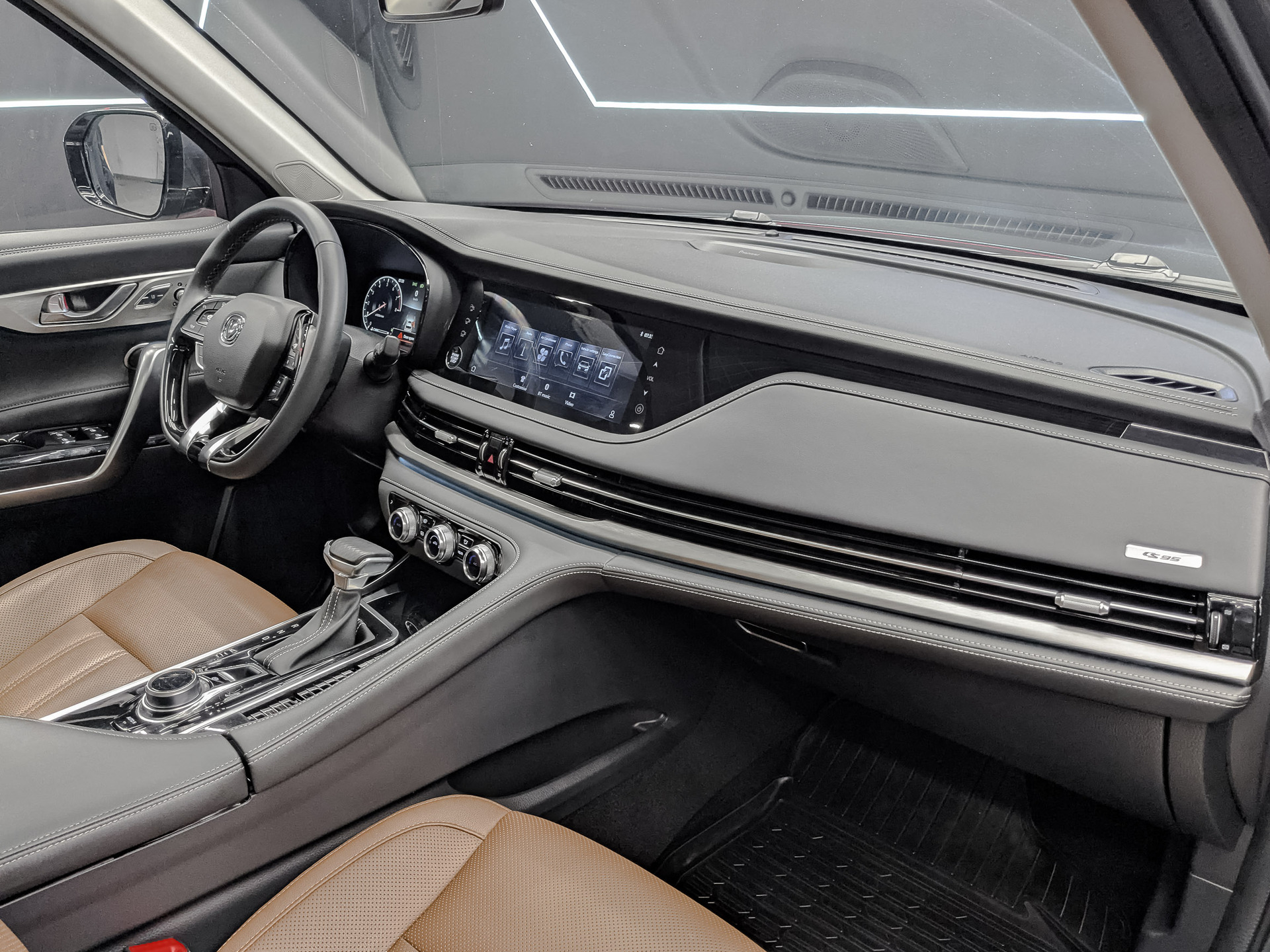 CHANGAN CS95 2.00 (224 л.с), автомат, 2023, пробег 48 872 км