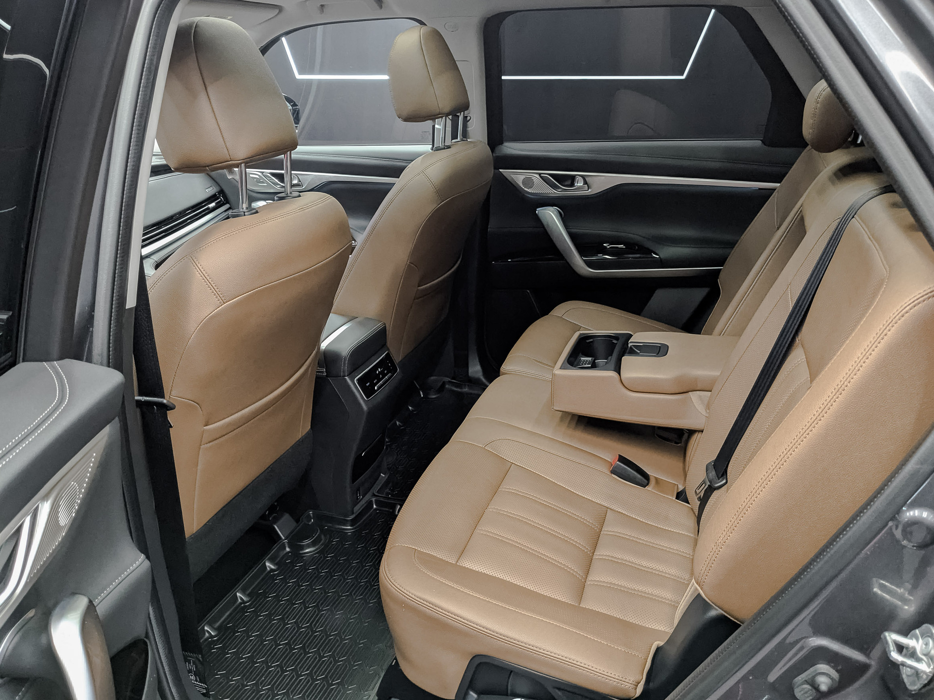 CHANGAN CS95 2.00 (224 л.с), автомат, 2023, пробег 48 872 км