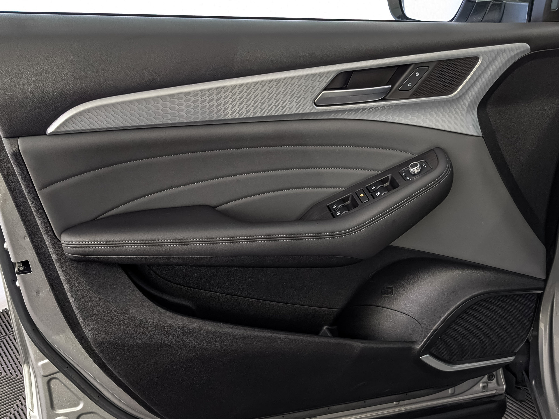 HAVAL F7 2.00 (190 л.с), автомат, 2023, пробег 48 969 км