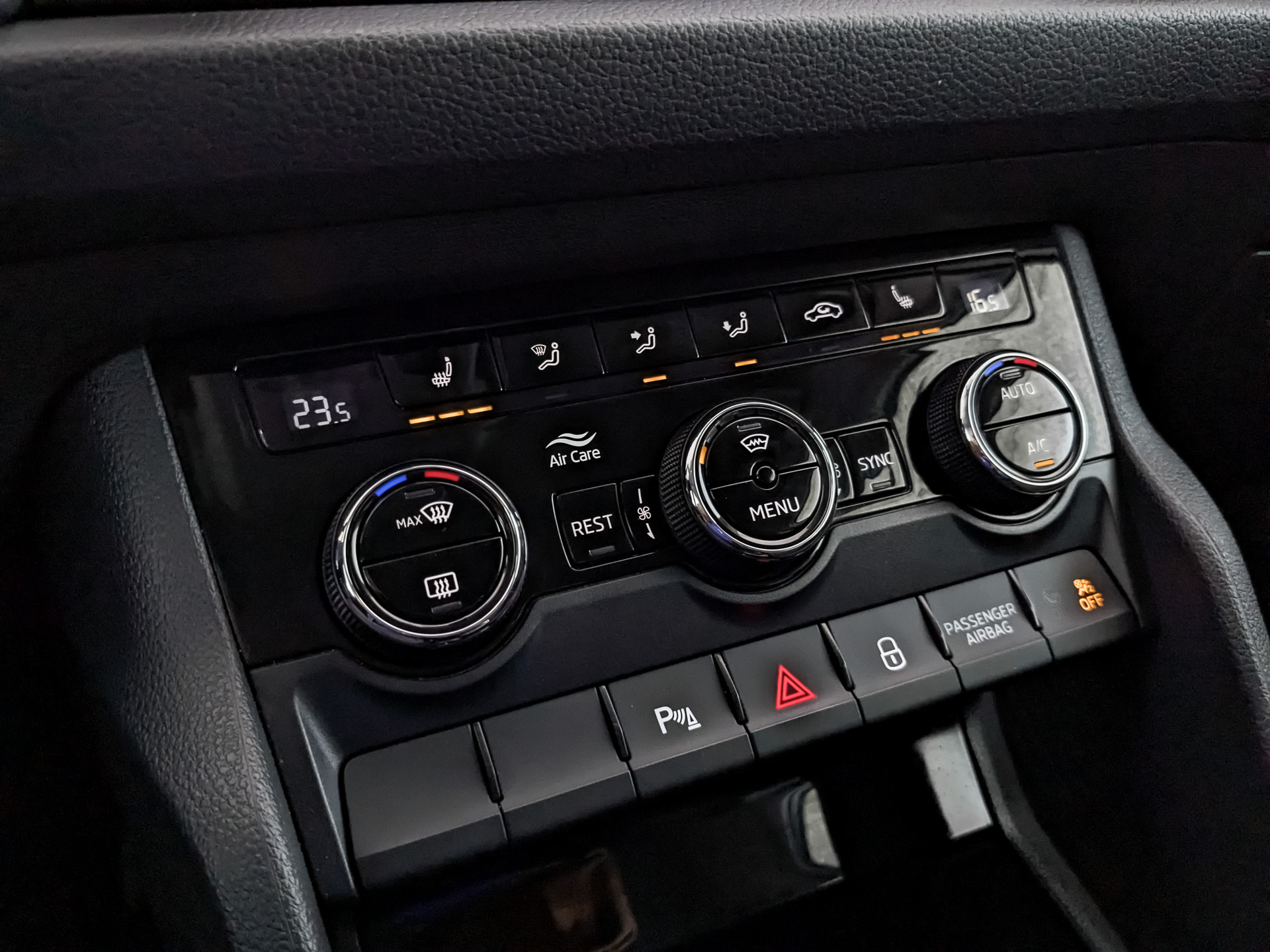 SKODA Kodiaq 1.40 (150 л.с), автомат, 2018, пробег 149 866 км