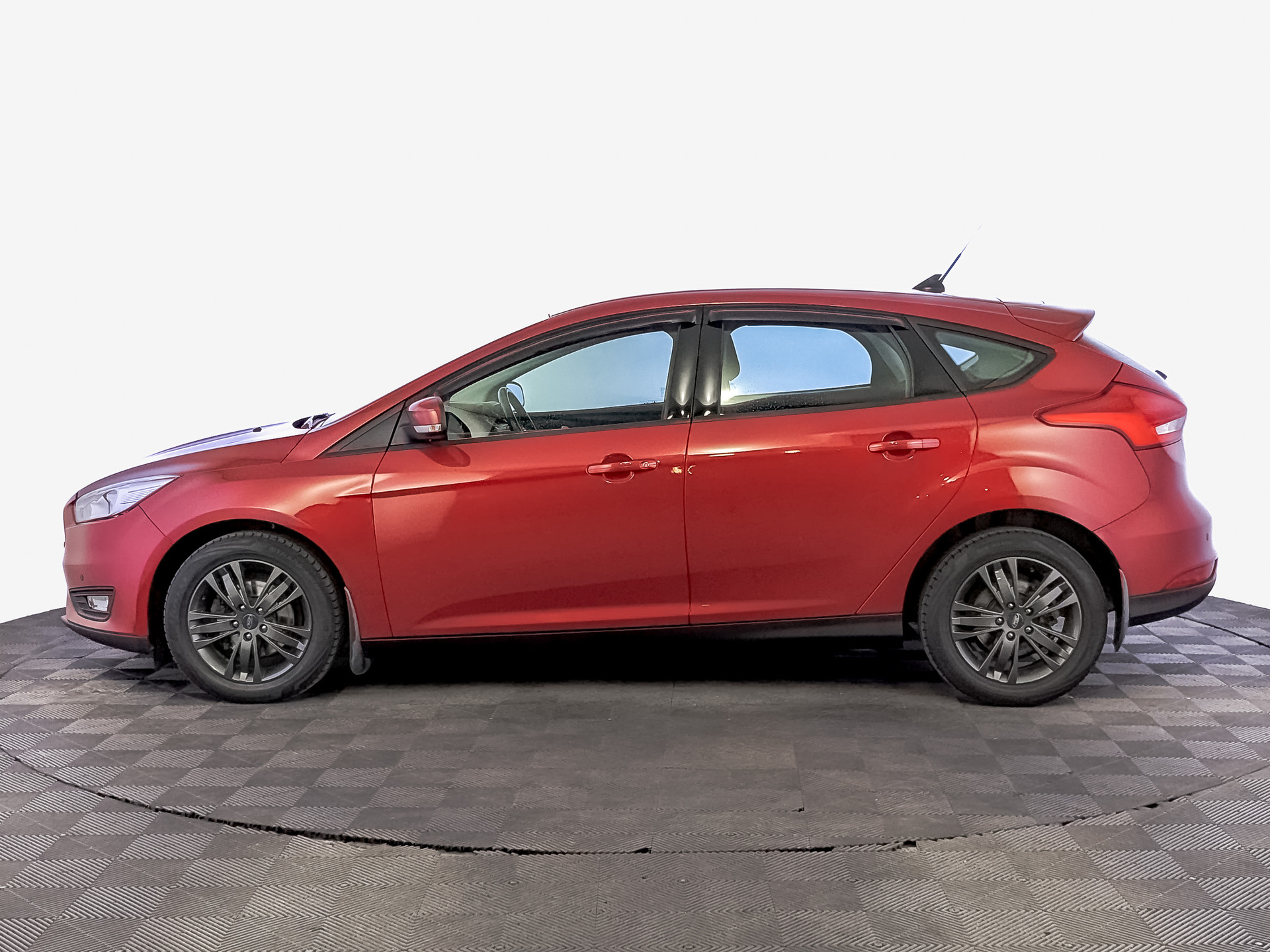 FORD Focus 1.60 (125 л.с), автомат, 2016, пробег 67 234 км