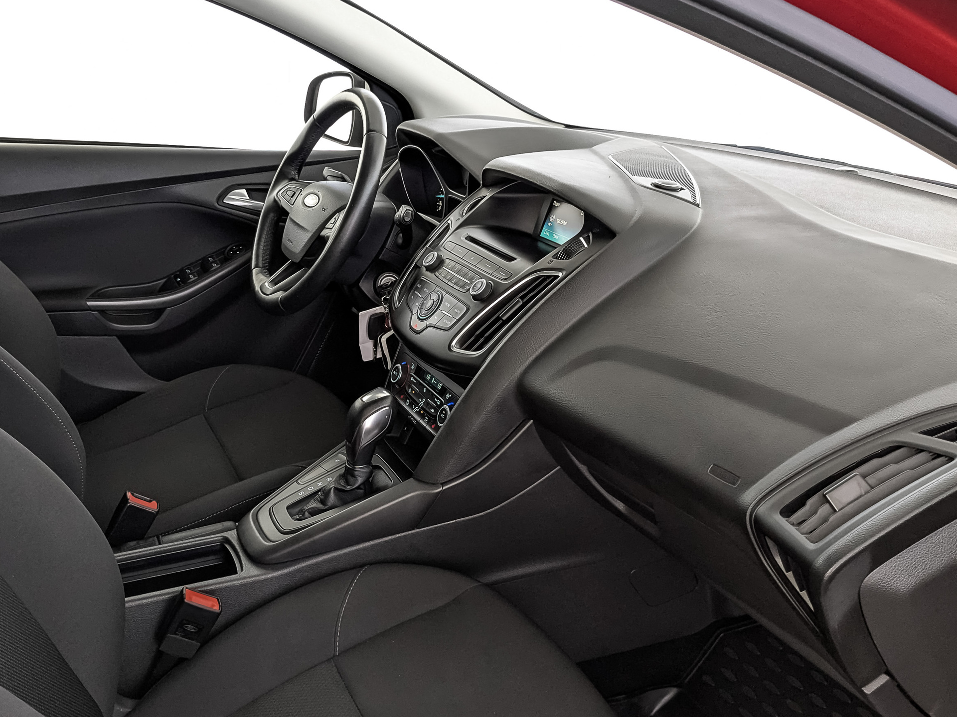 FORD Focus 1.60 (125 л.с), автомат, 2016, пробег 67 234 км