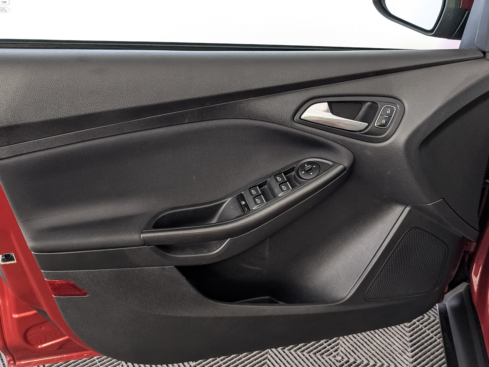 FORD Focus 1.60 (125 л.с), автомат, 2016, пробег 67 234 км