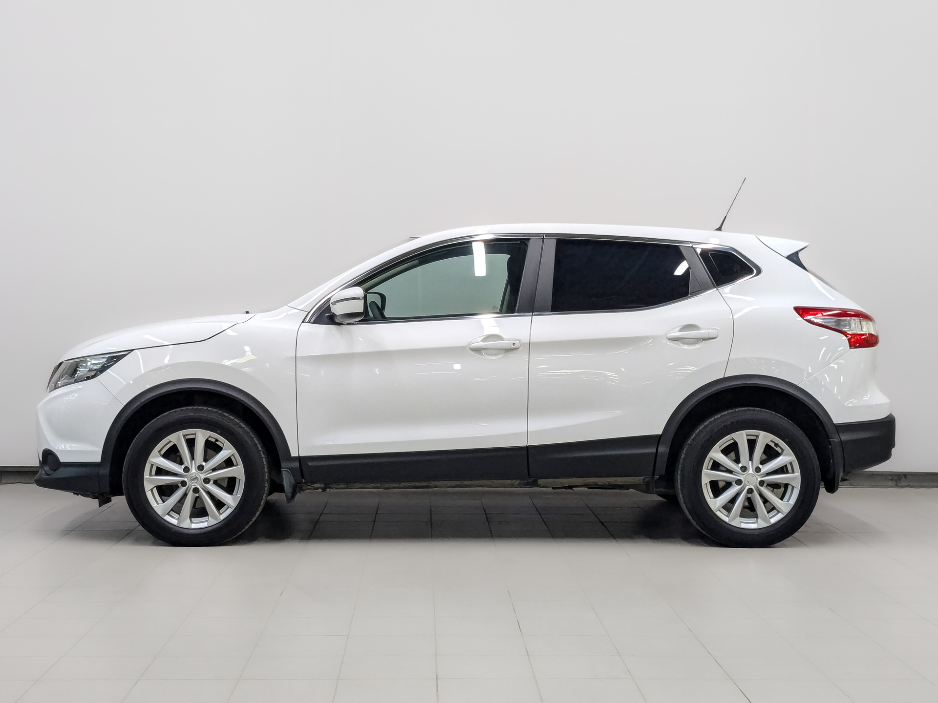 NISSAN Qashqai 2.00 (144 л.с), автомат, 2016, пробег 144 364 км