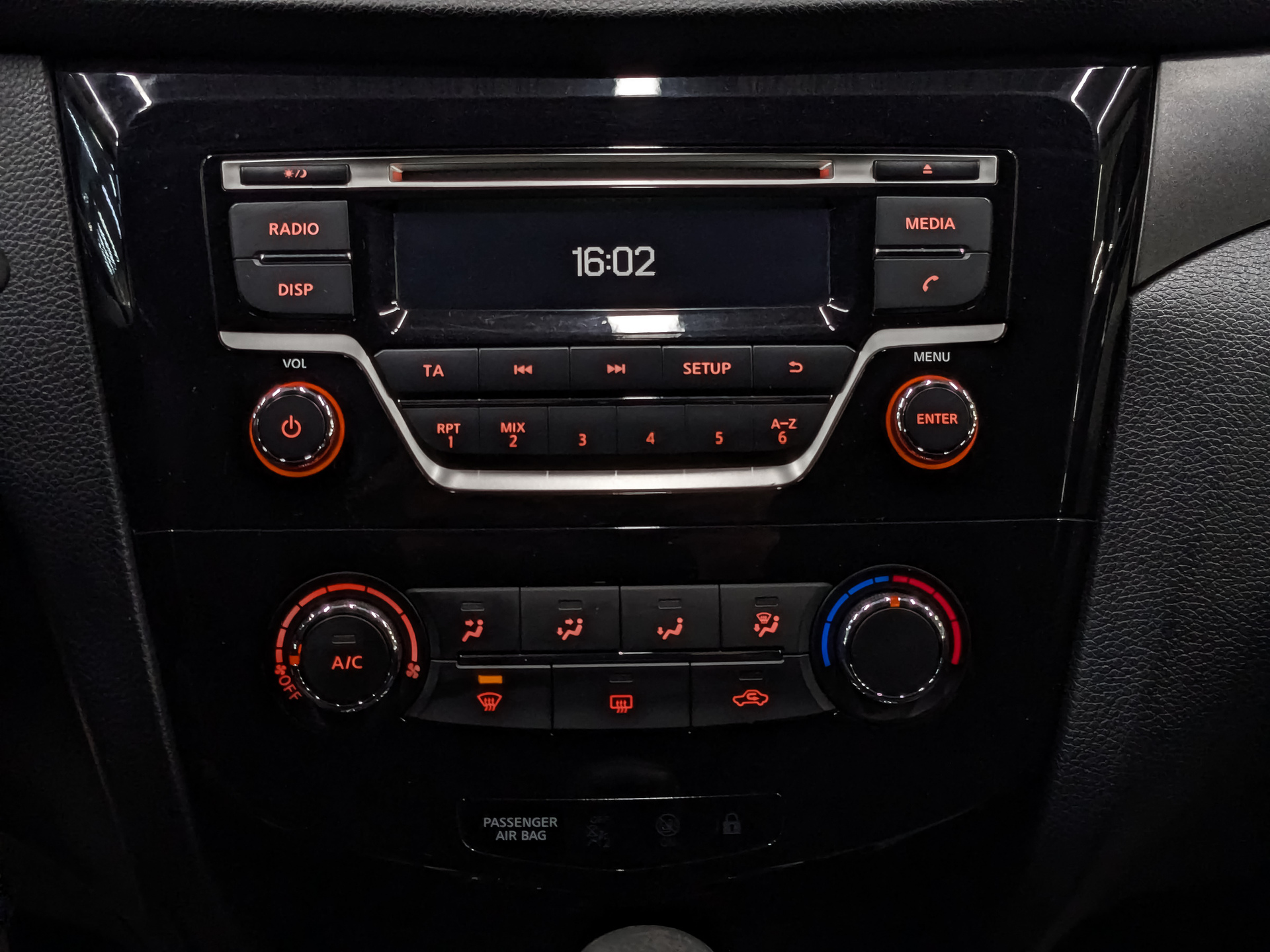 NISSAN Qashqai 2.00 (144 л.с), автомат, 2016, пробег 144 364 км