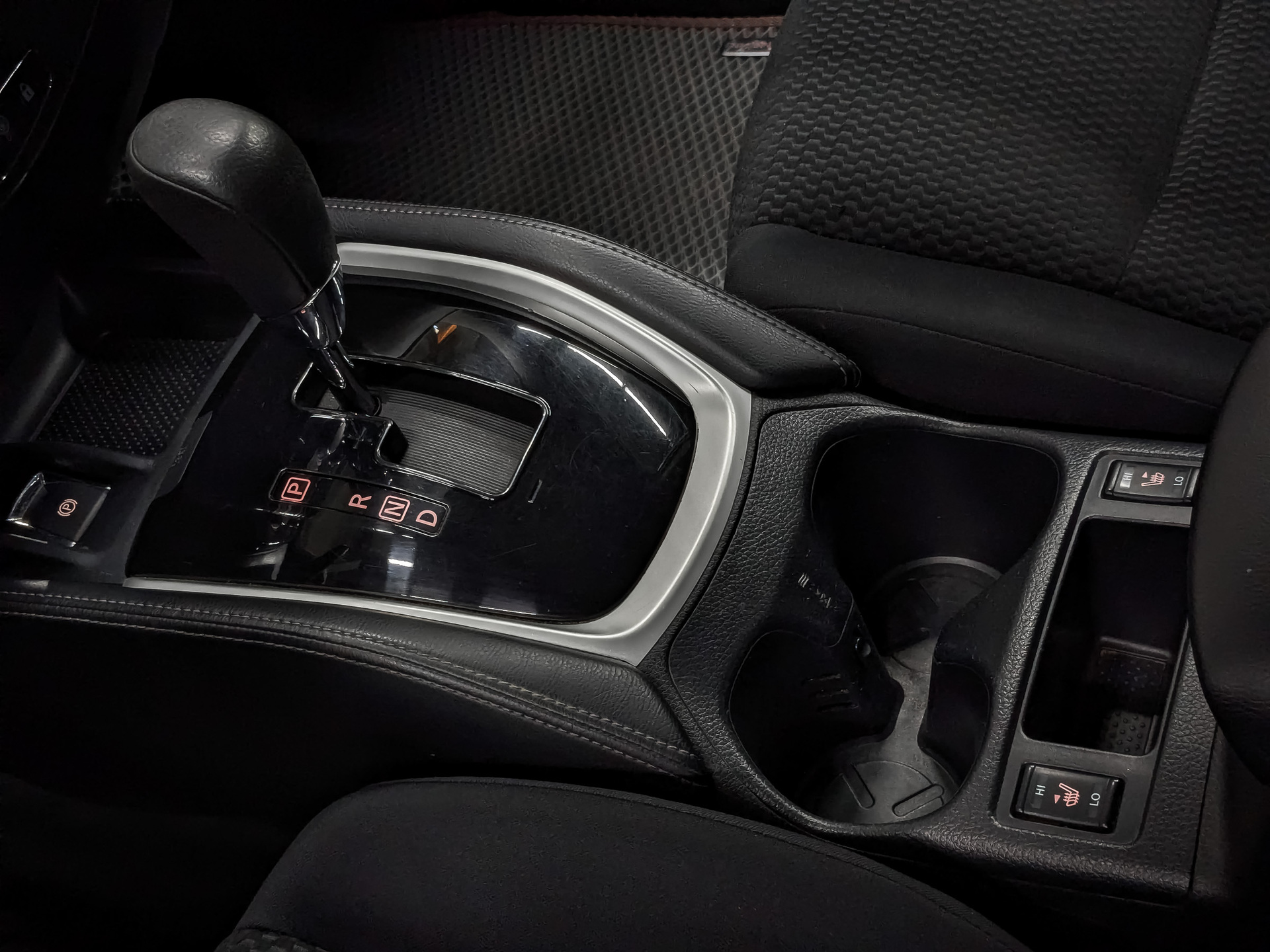 NISSAN Qashqai 2.00 (144 л.с), автомат, 2016, пробег 144 364 км