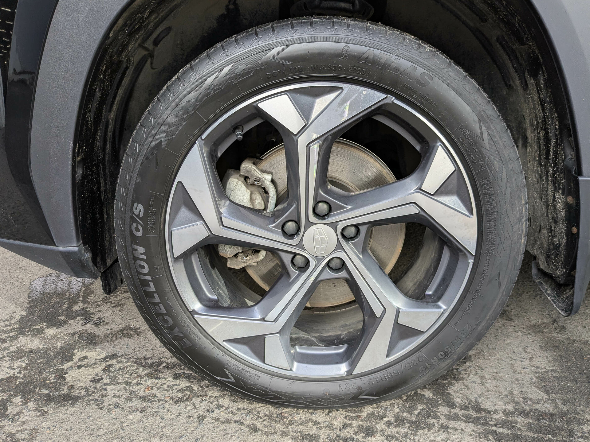 GEELY Boyue L 1.50 (174 л.с), автомат, 2023, пробег 33 000 км
