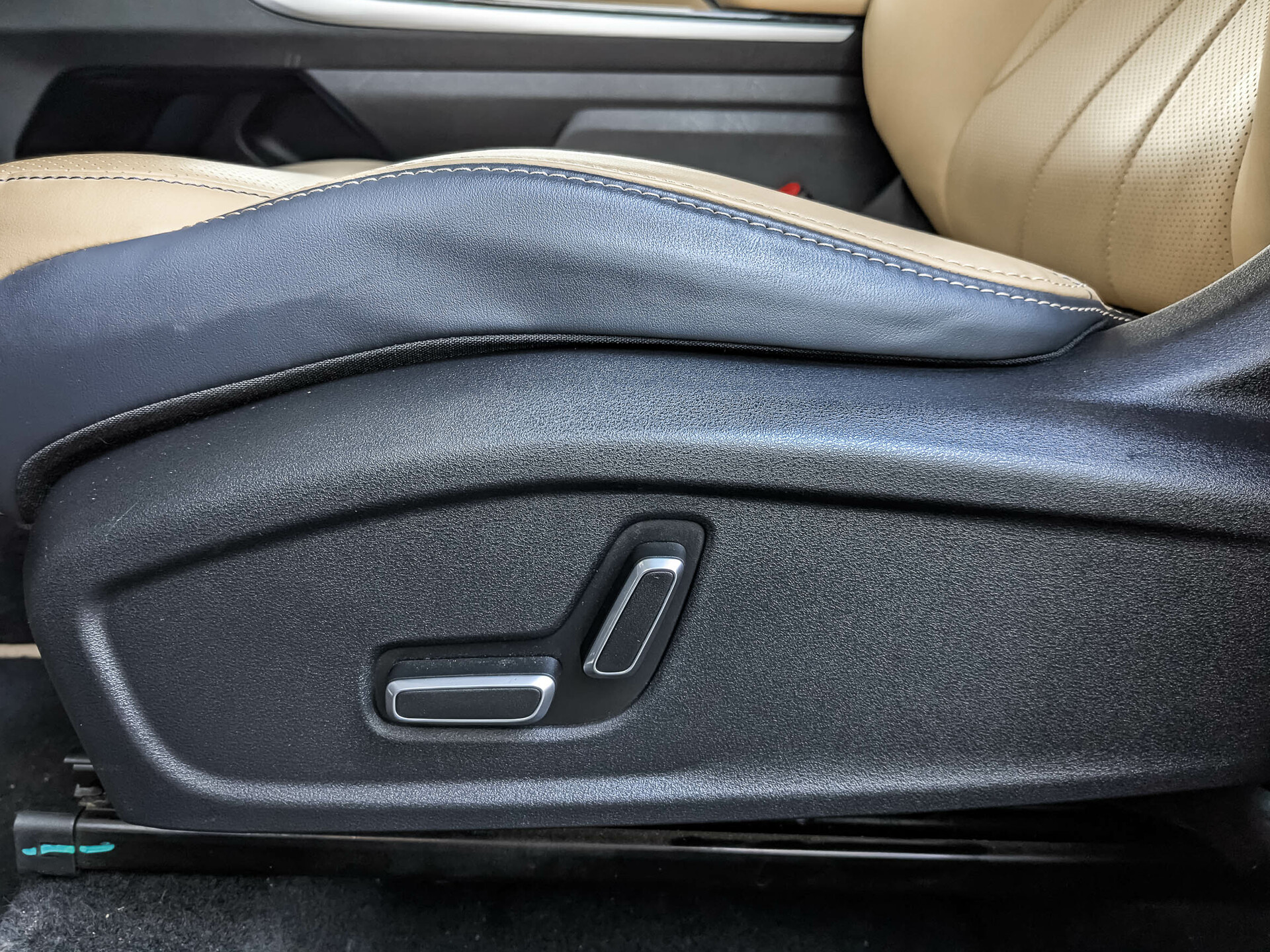 GEELY Boyue L 1.50 (174 л.с), автомат, 2023, пробег 33 000 км