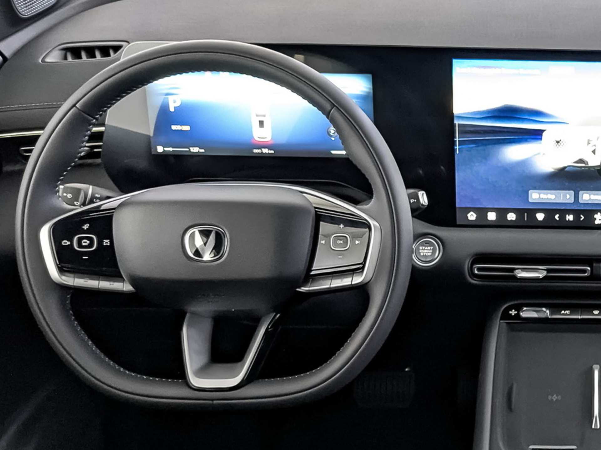 Фото Changan UNI-S Техно 1.5T/147 7RT Полный привод