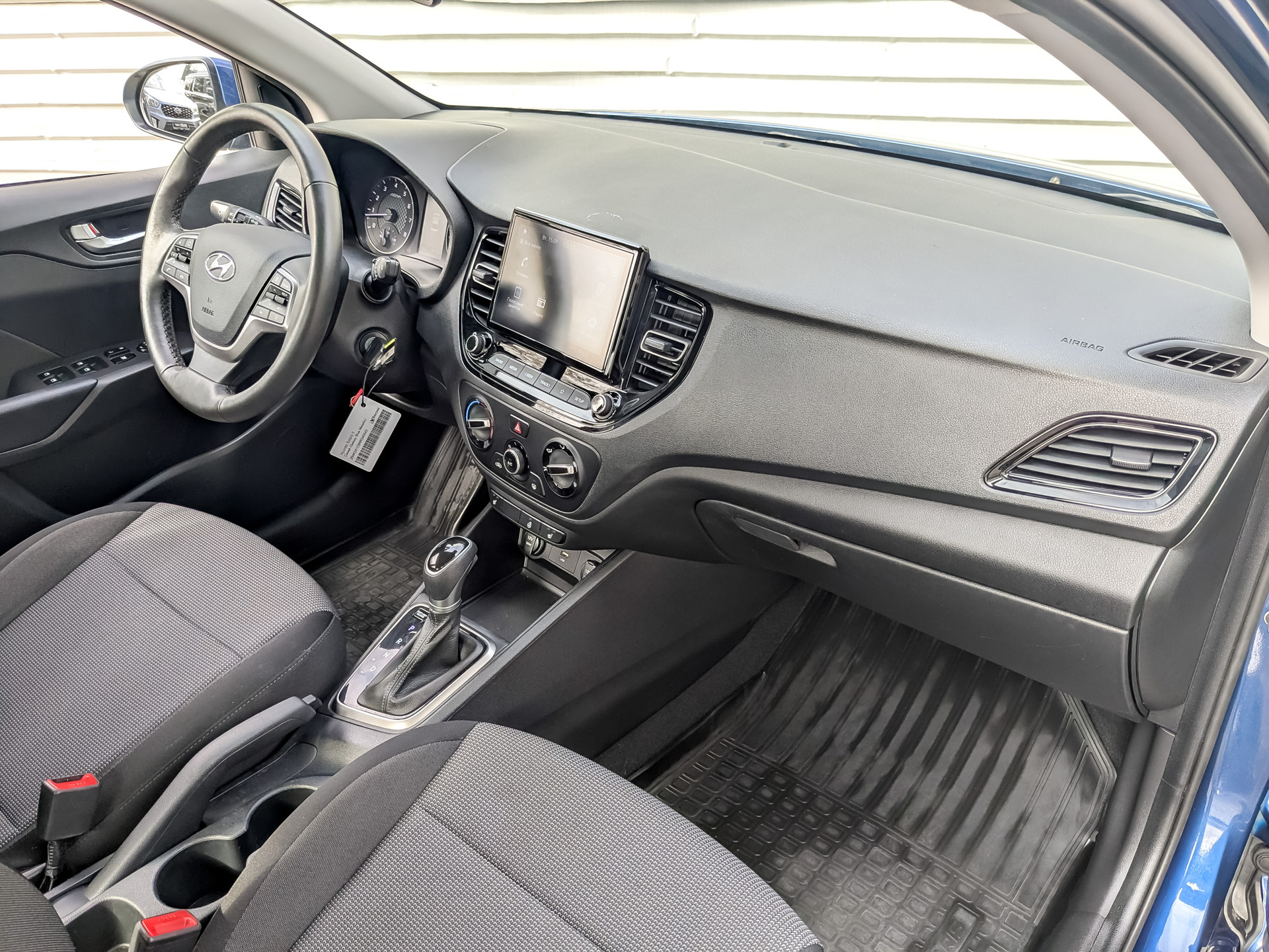 HYUNDAI Solaris 1.60 (123 л.с), автомат, 2022, пробег 45 136 км