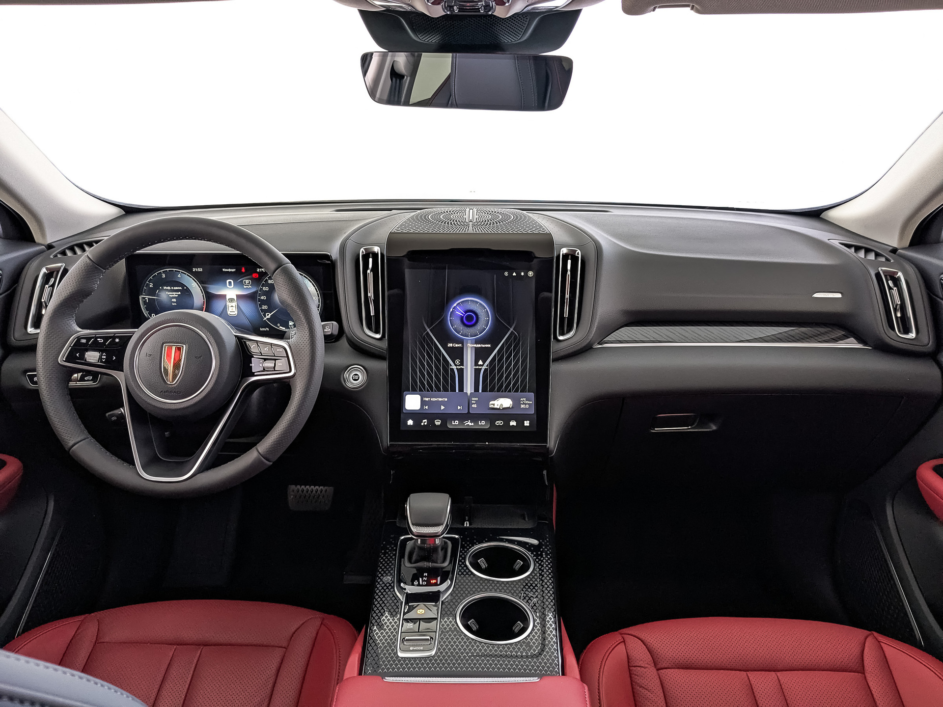 Фото Hongqi HS3 Deluxe 2.0Т/245 8AT 4WD