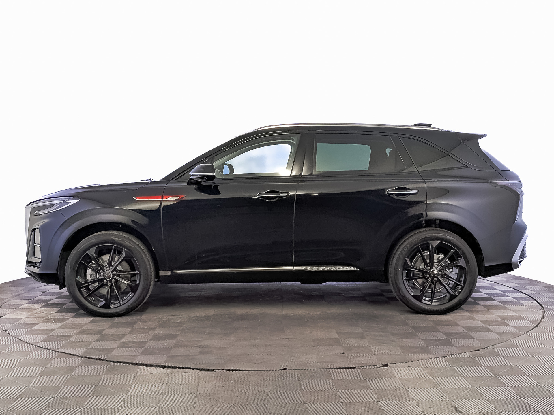 Фото Hongqi HS3 Deluxe 2.0Т/245 8AT 4WD