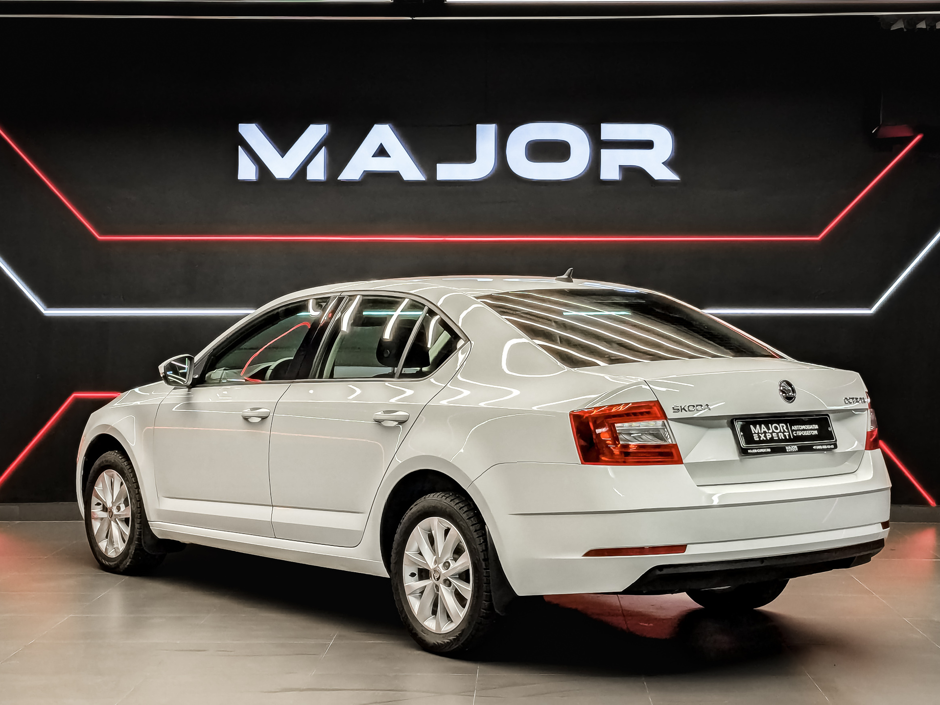 SKODA Octavia 1.60 (110 л.с), автомат, 2019, пробег 66 632 км