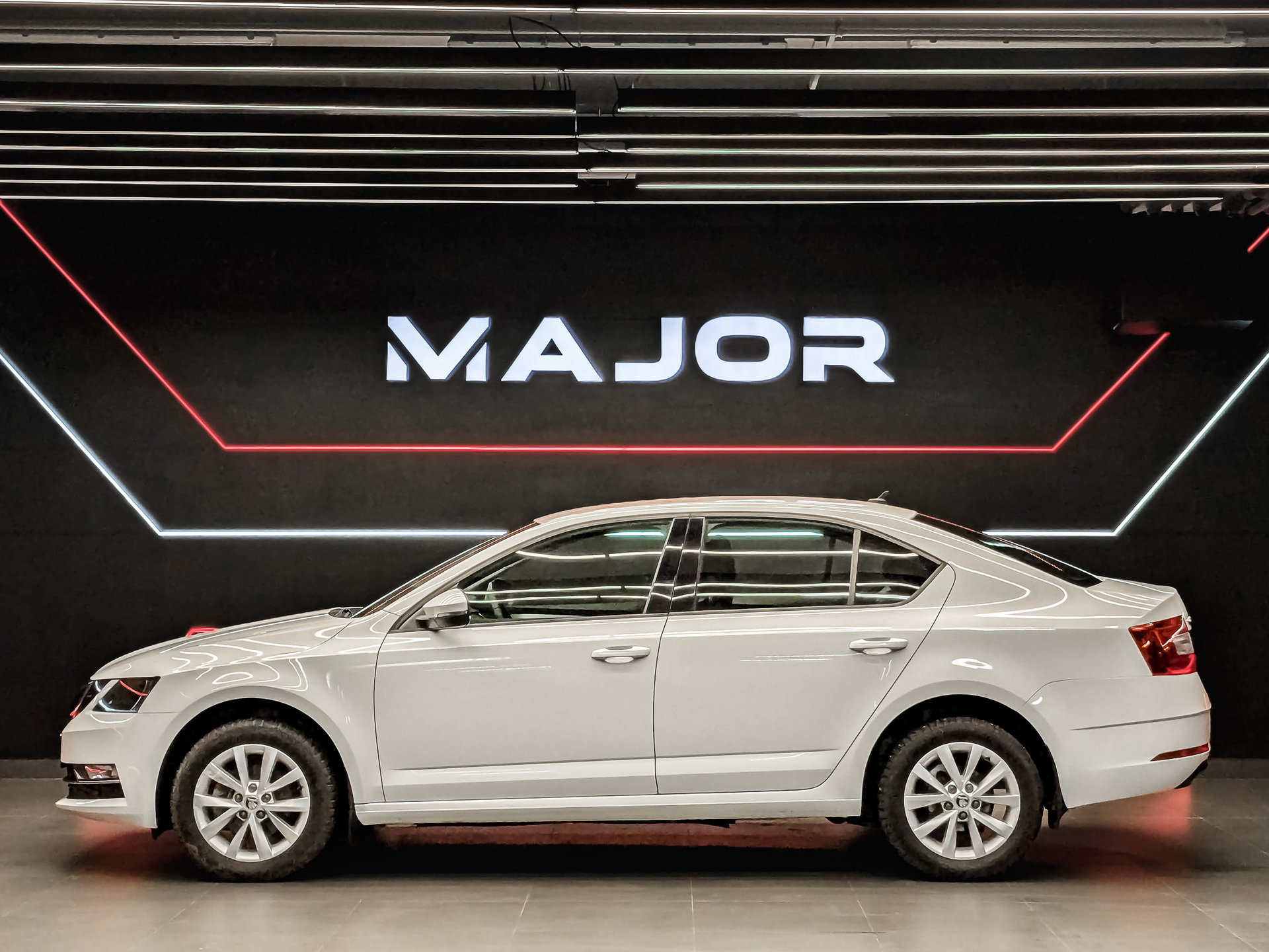SKODA Octavia 1.60 (110 л.с), автомат, 2019, пробег 66 632 км