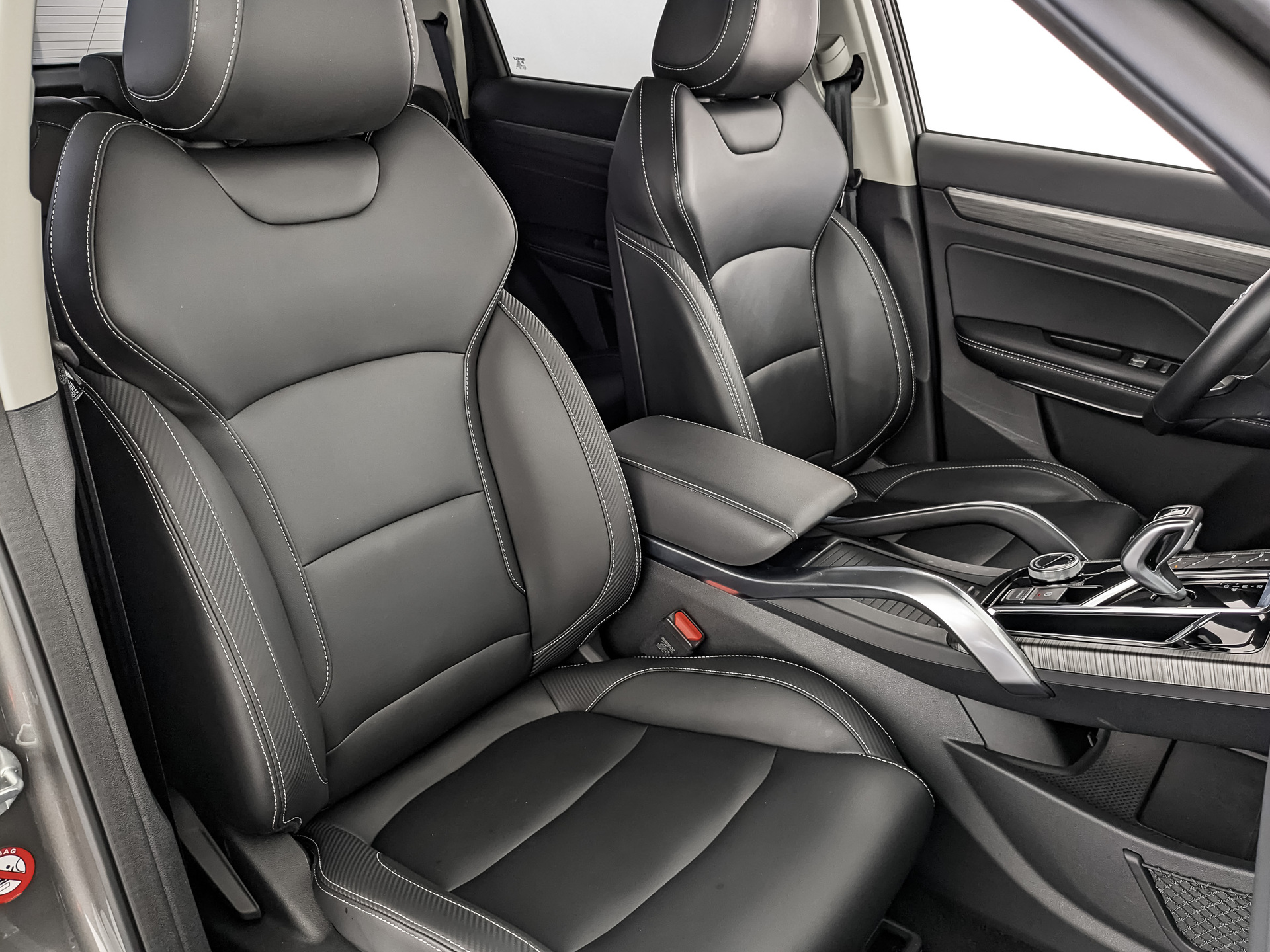 GEELY Atlas Pro 1.50 (177 л.с), автомат, 2024, пробег 5 934 км