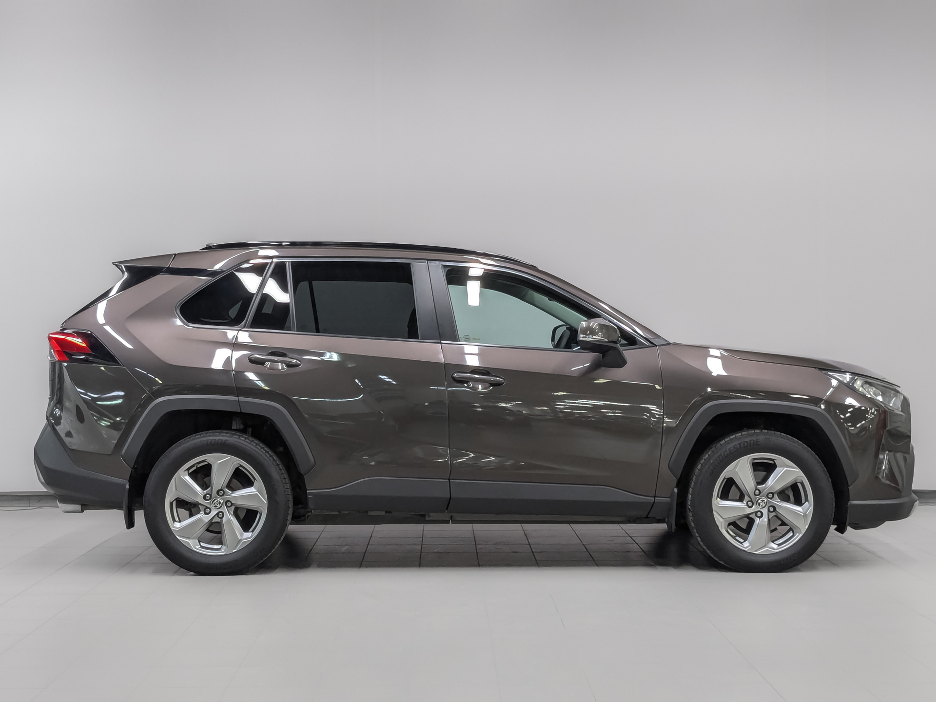 TOYOTA Rav-4 2.00 (149 л.с), автомат, 2020, пробег 80 457 км