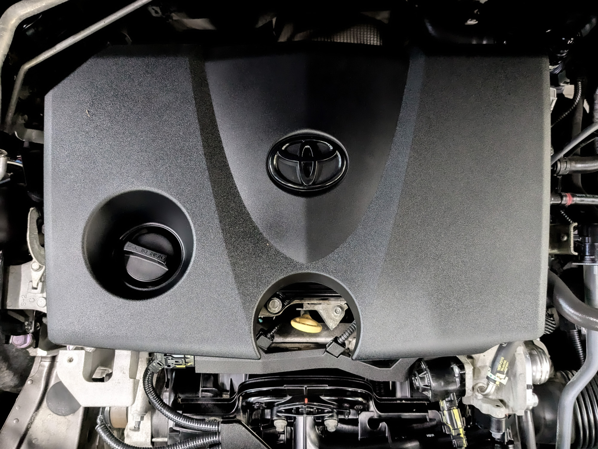 TOYOTA Rav-4 2.00 (149 л.с), автомат, 2020, пробег 80 457 км
