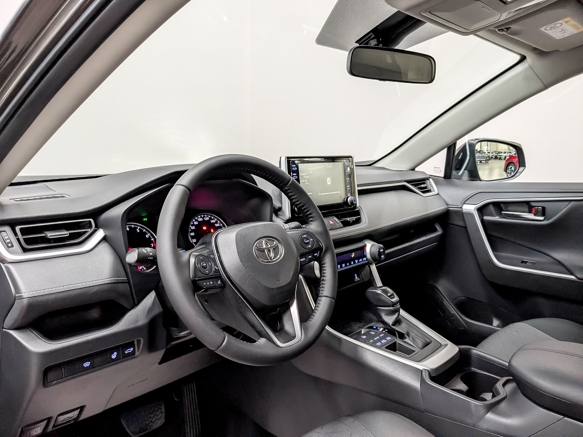 TOYOTA Rav-4 2.00 (149 л.с), автомат, 2020, пробег 80 457 км