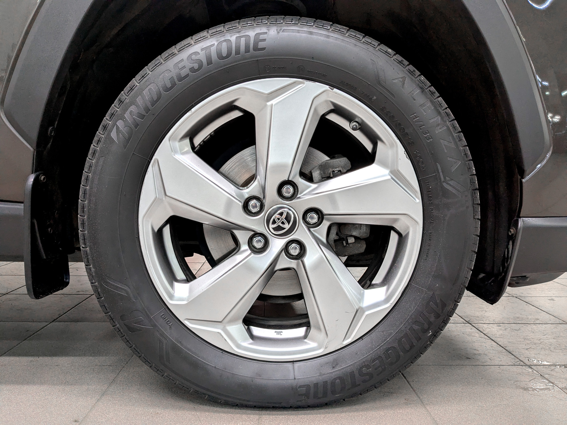 TOYOTA Rav-4 2.00 (149 л.с), автомат, 2020, пробег 80 457 км