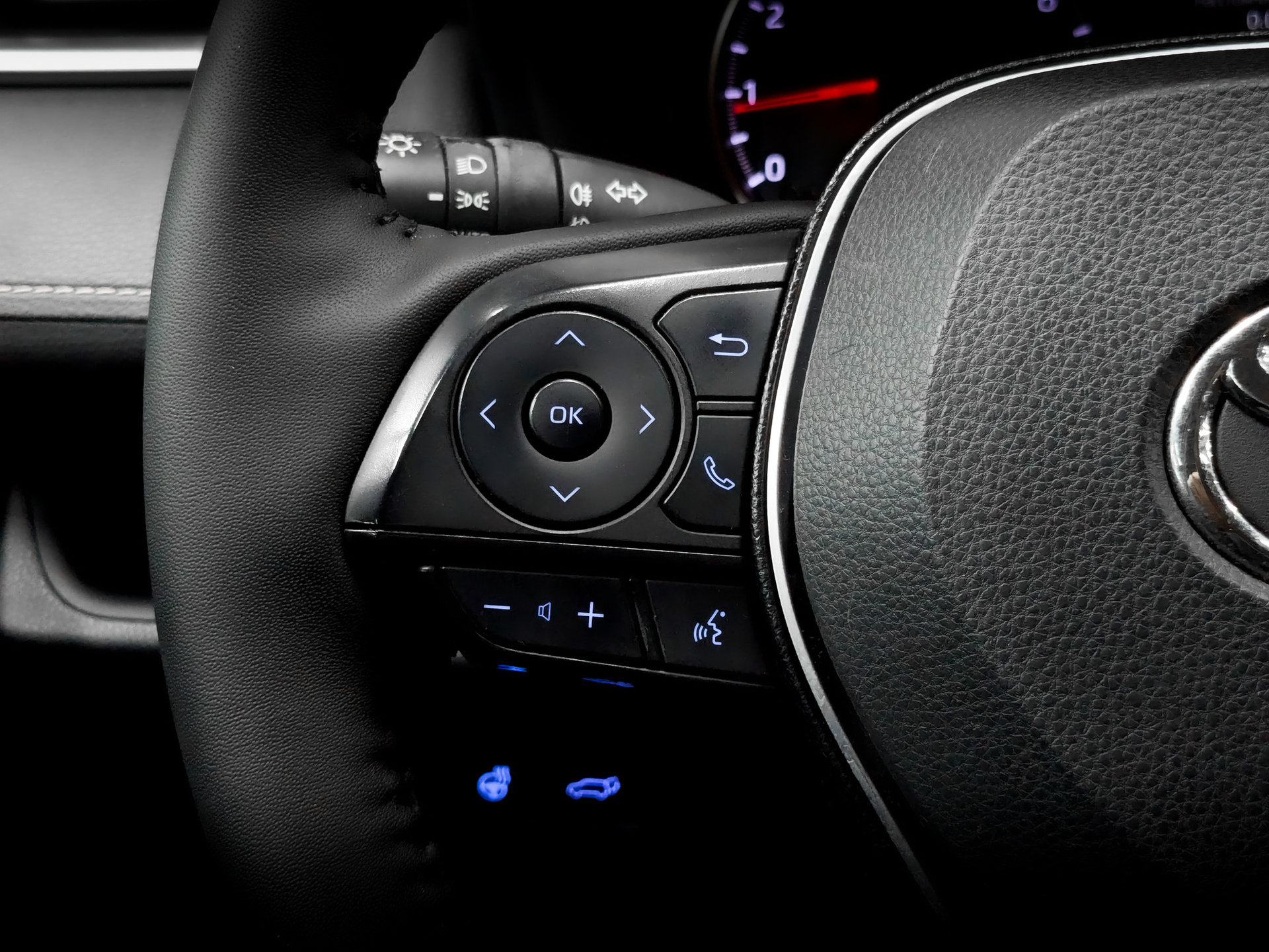 TOYOTA Rav-4 2.00 (149 л.с), автомат, 2020, пробег 80 457 км