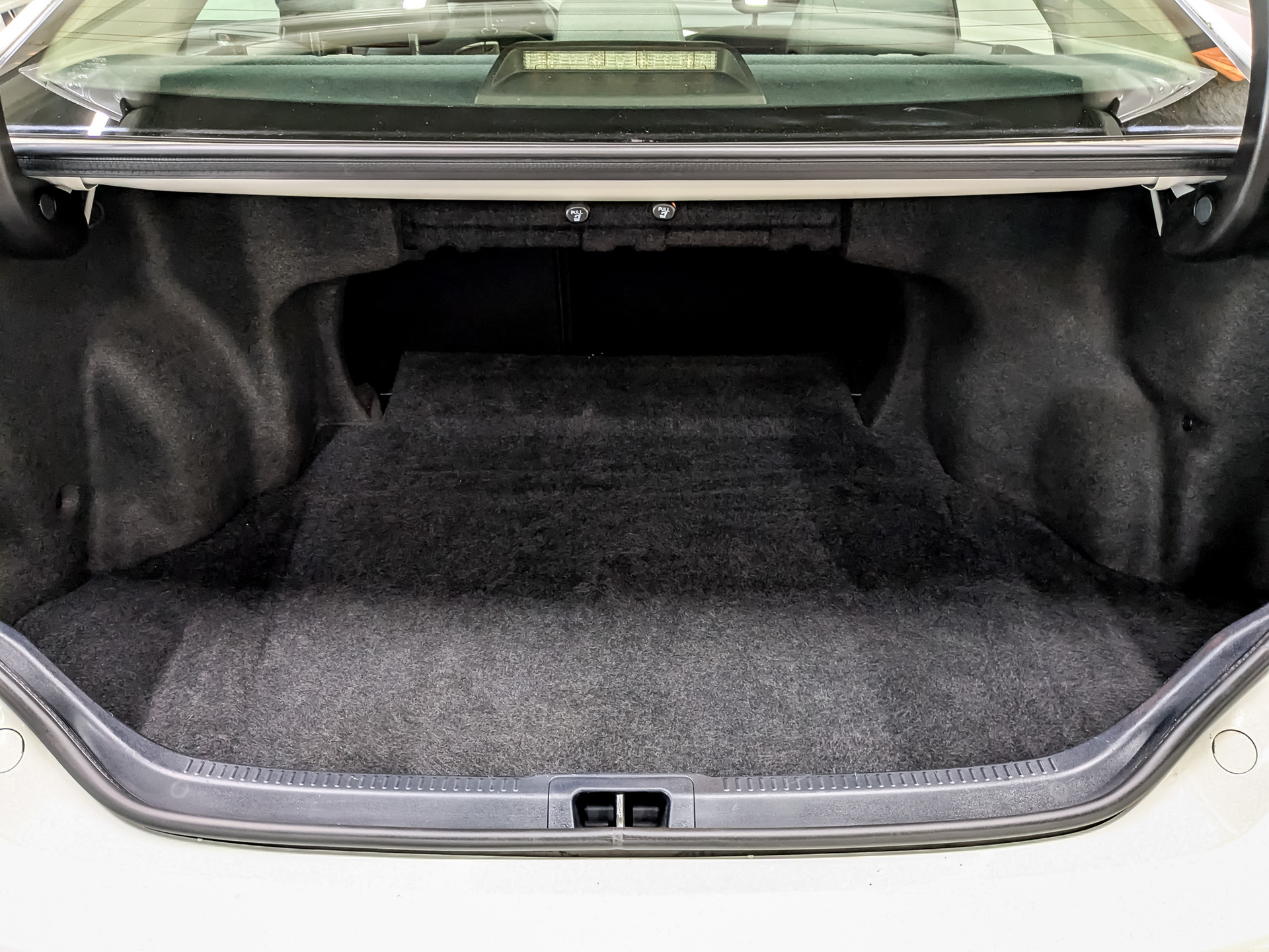 TOYOTA Camry 2.00 (150 л.с), автомат, 2016, пробег 64 359 км