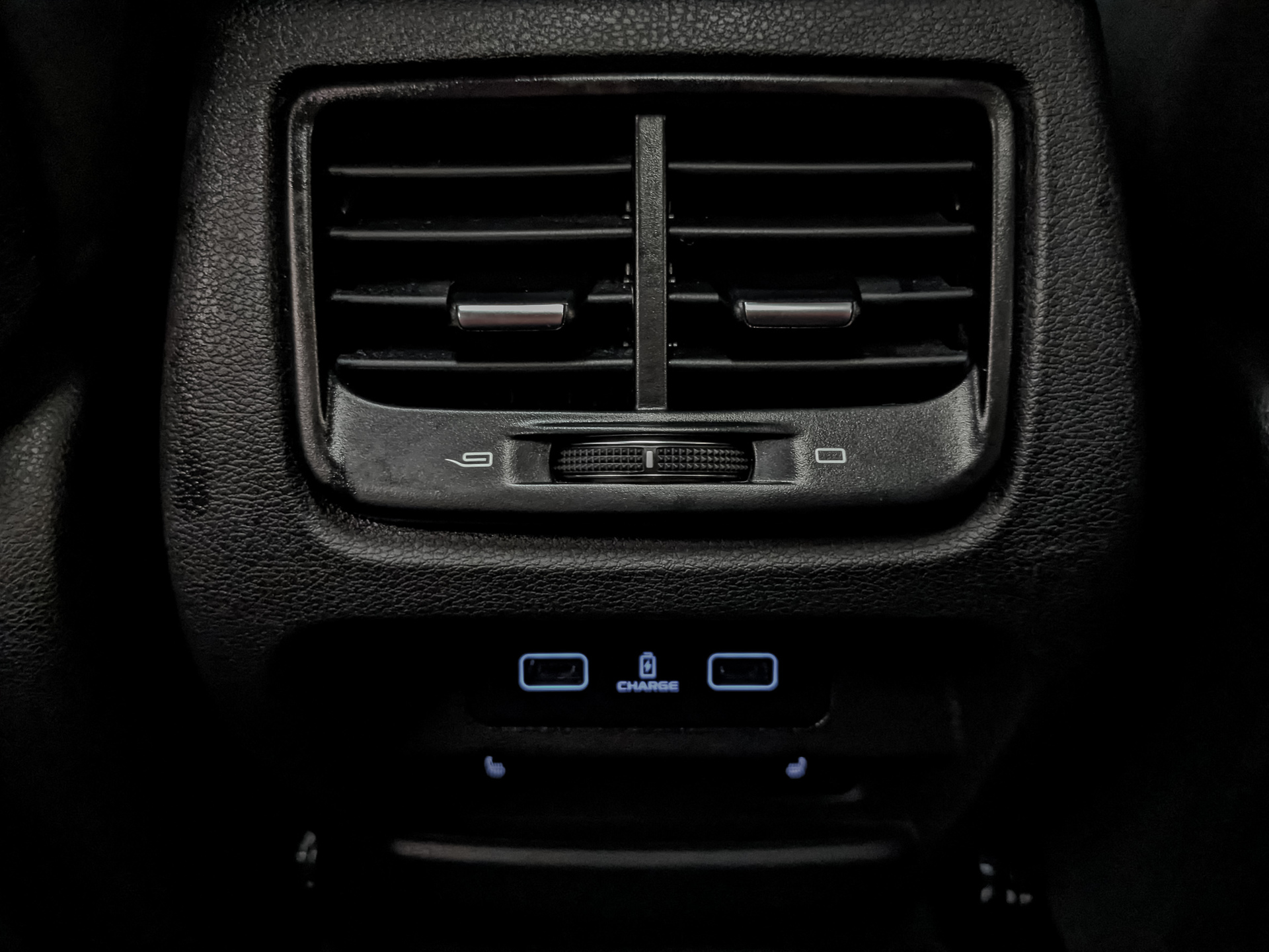 GEELY Tugella 2.00 (238 л.с), автомат, 2022, пробег 56 978 км