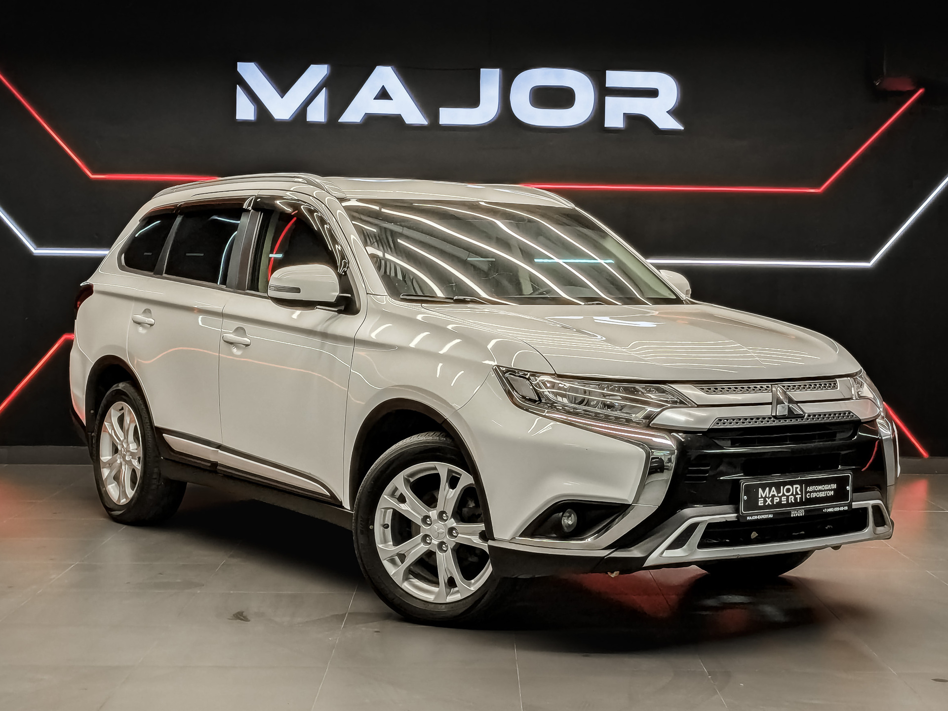 MITSUBISHI Outlander 2.00 (146 л.с), автомат, 2020, пробег 98 552 км