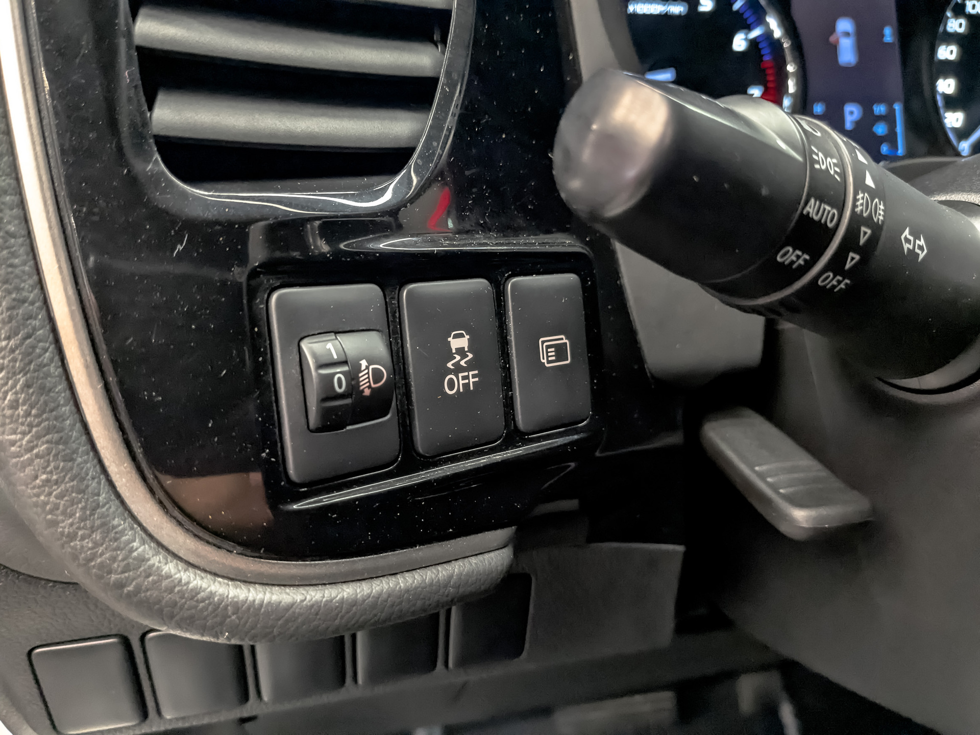 MITSUBISHI Outlander 2.00 (146 л.с), автомат, 2020, пробег 98 552 км