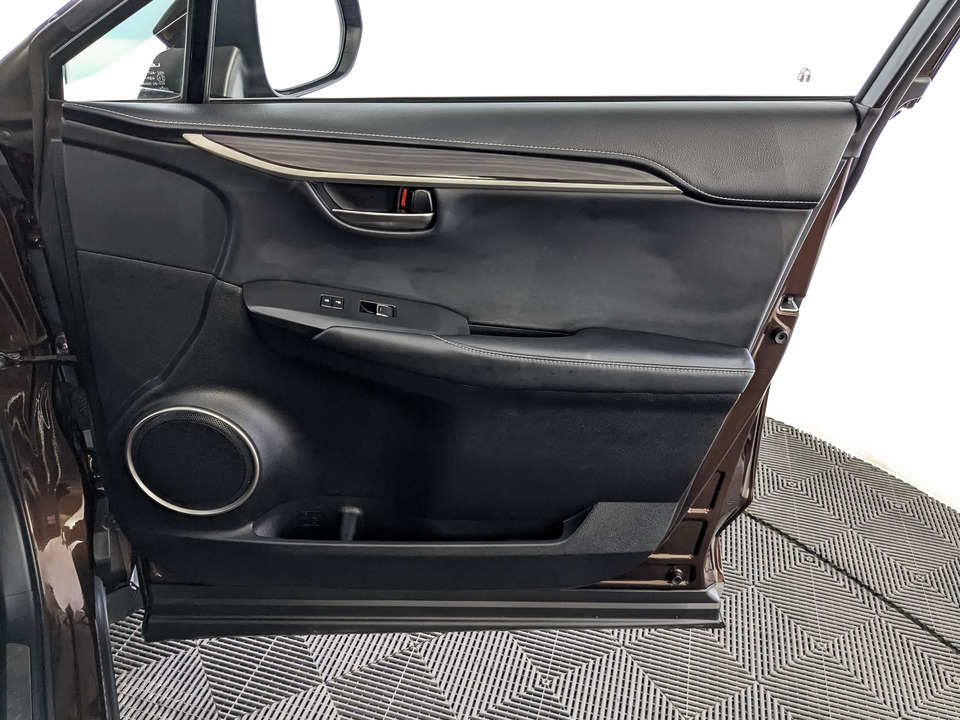 Фото Lexus NX с пробегом 111557 км