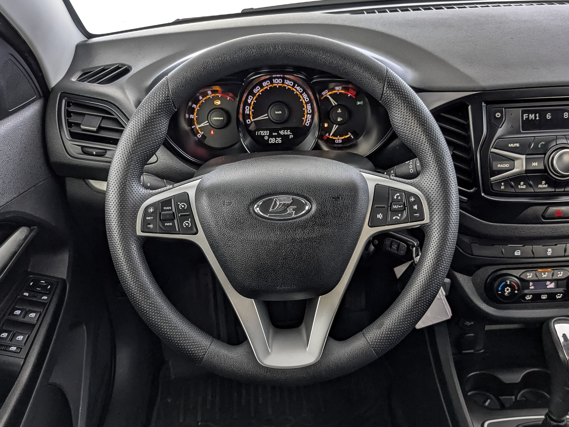 LADA Vesta 1.60 (113 л.с), автомат, 2021, пробег 118 000 км