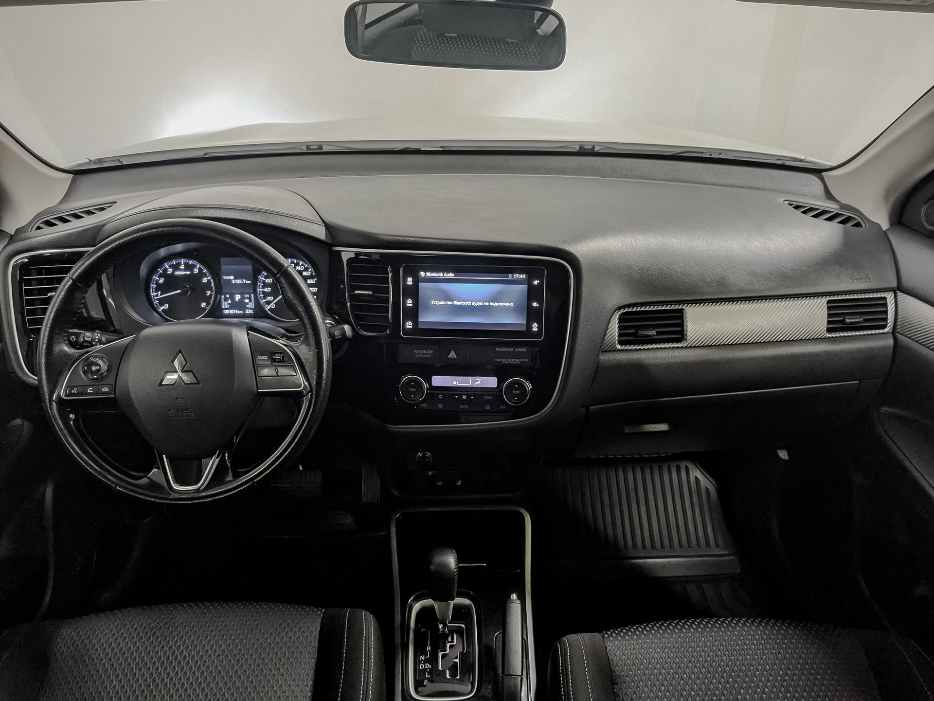 MITSUBISHI Outlander 2.00 (146 л.с), автомат, 2018, пробег 51 500 км