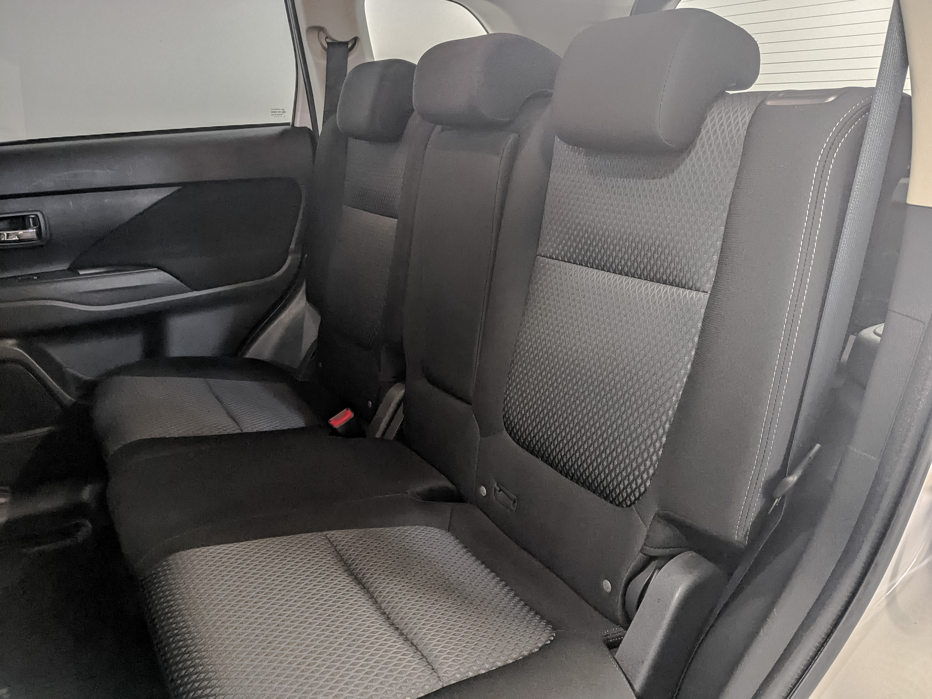 MITSUBISHI Outlander 2.00 (146 л.с), автомат, 2018, пробег 51 500 км