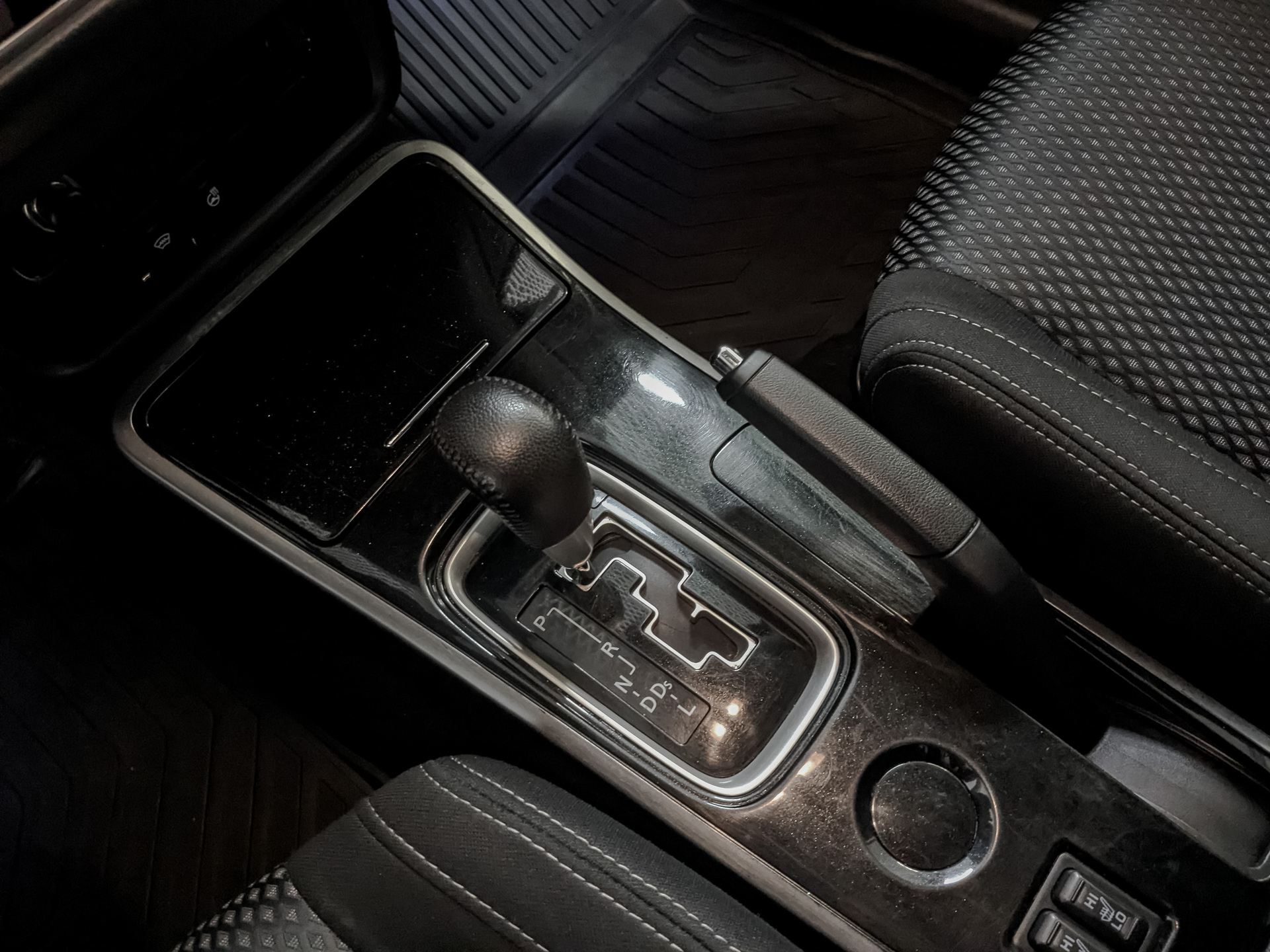 MITSUBISHI Outlander 2.00 (146 л.с), автомат, 2018, пробег 51 500 км