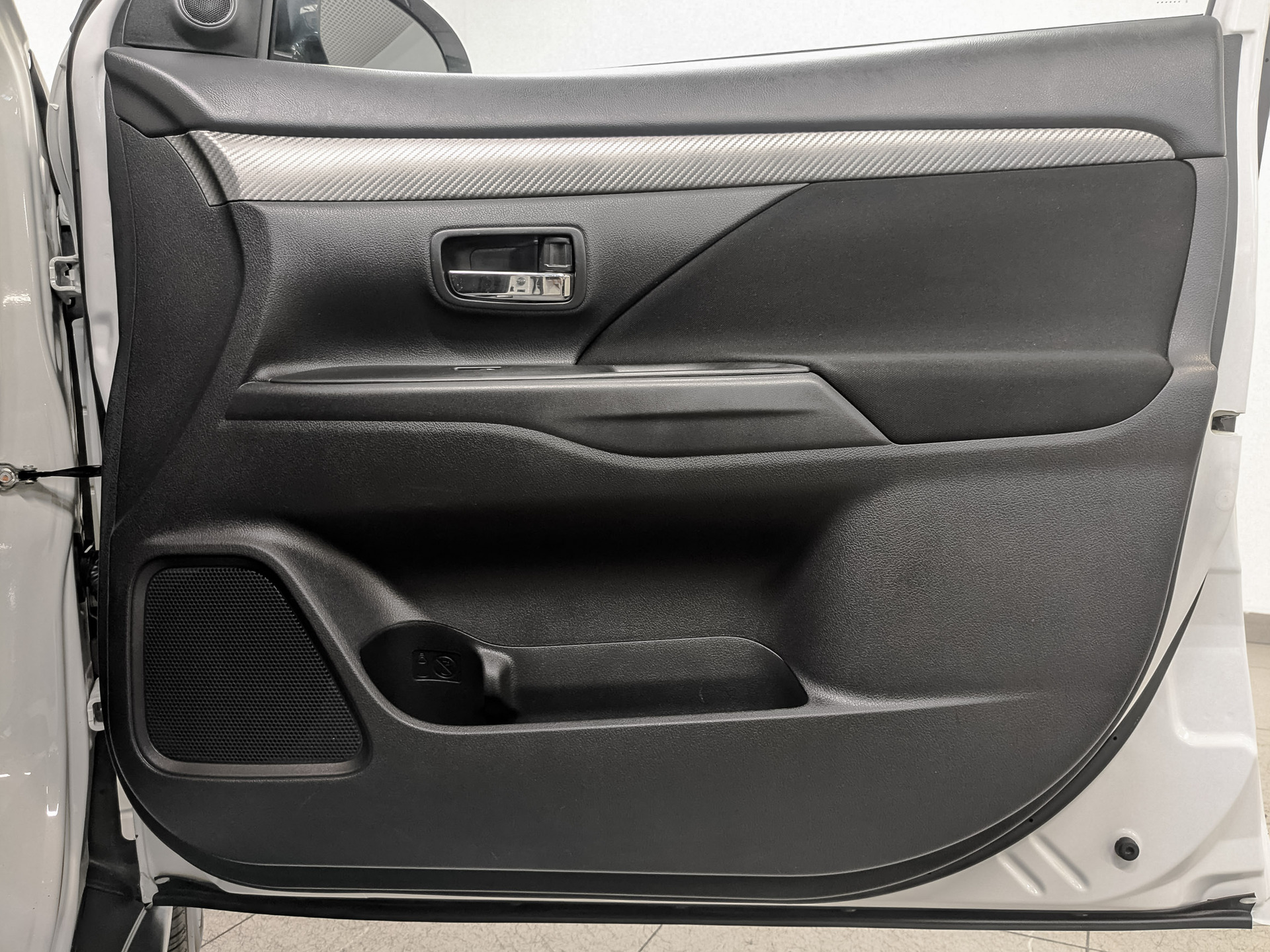 MITSUBISHI Outlander 2.00 (146 л.с), автомат, 2018, пробег 51 500 км