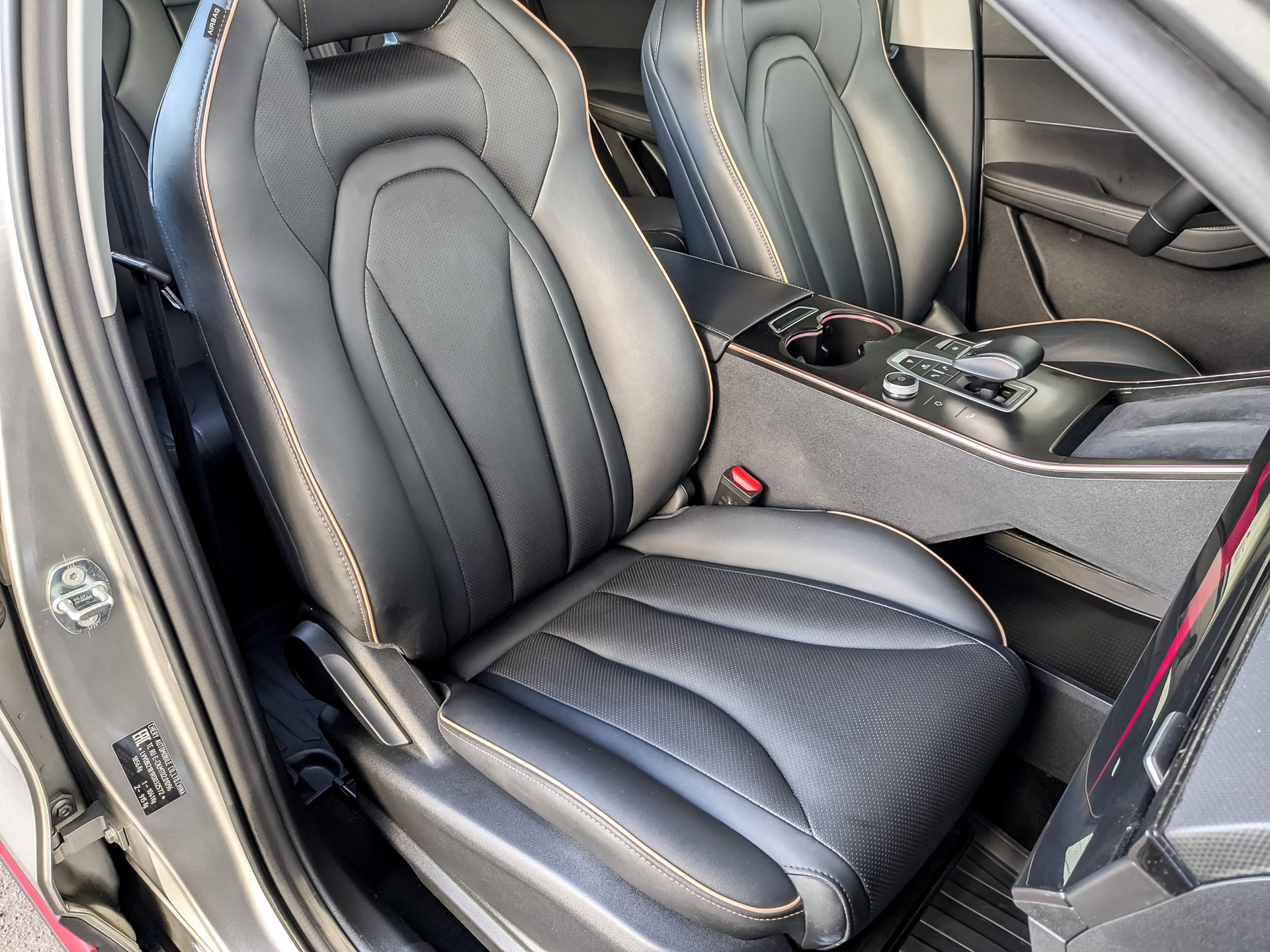 OMODA C5 1.50 (147 л.с), автомат, 2024, пробег 48 000 км