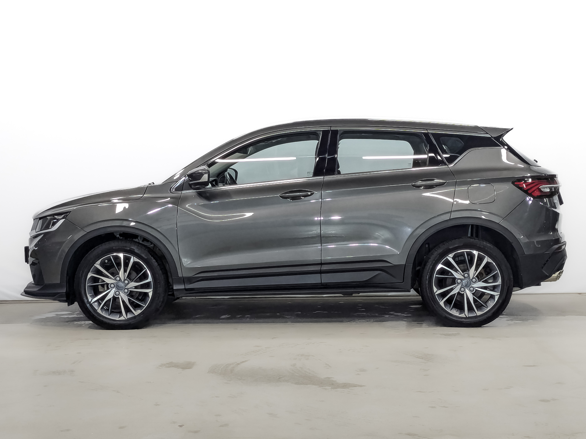 GEELY Coolray 1.50 (149 л.с), автомат, 2023, пробег 114 986 км