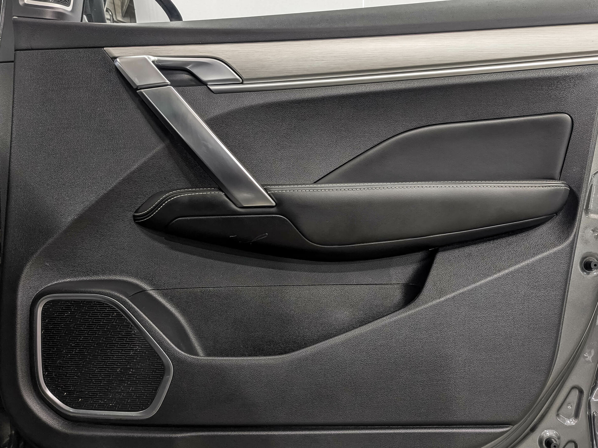 GEELY Coolray 1.50 (149 л.с), автомат, 2023, пробег 114 986 км