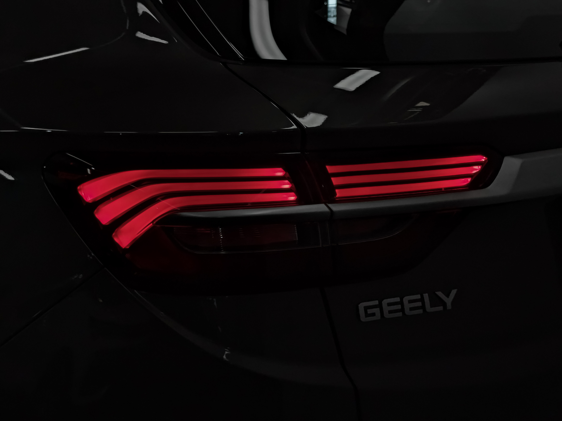 GEELY Coolray 1.50 (149 л.с), автомат, 2023, пробег 114 986 км
