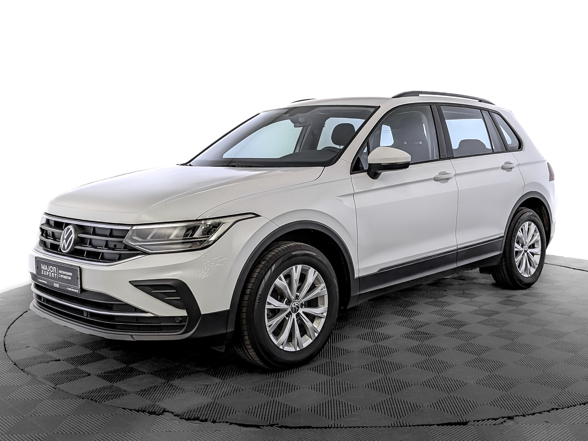 VOLKSWAGEN Tiguan 1.40 (150 л.с), автомат, 2021, пробег 59 202 км