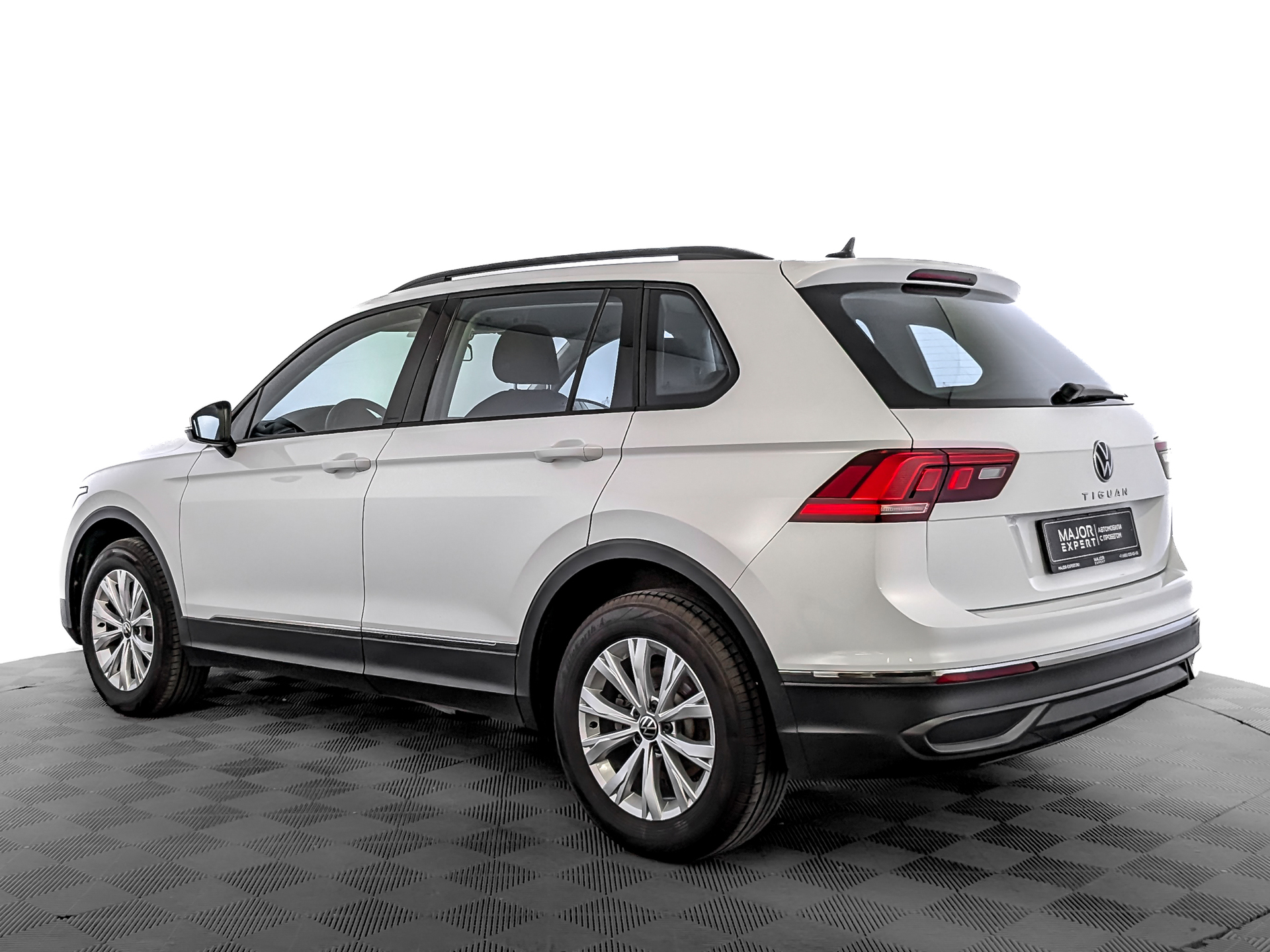 VOLKSWAGEN Tiguan 1.40 (150 л.с), автомат, 2021, пробег 59 202 км