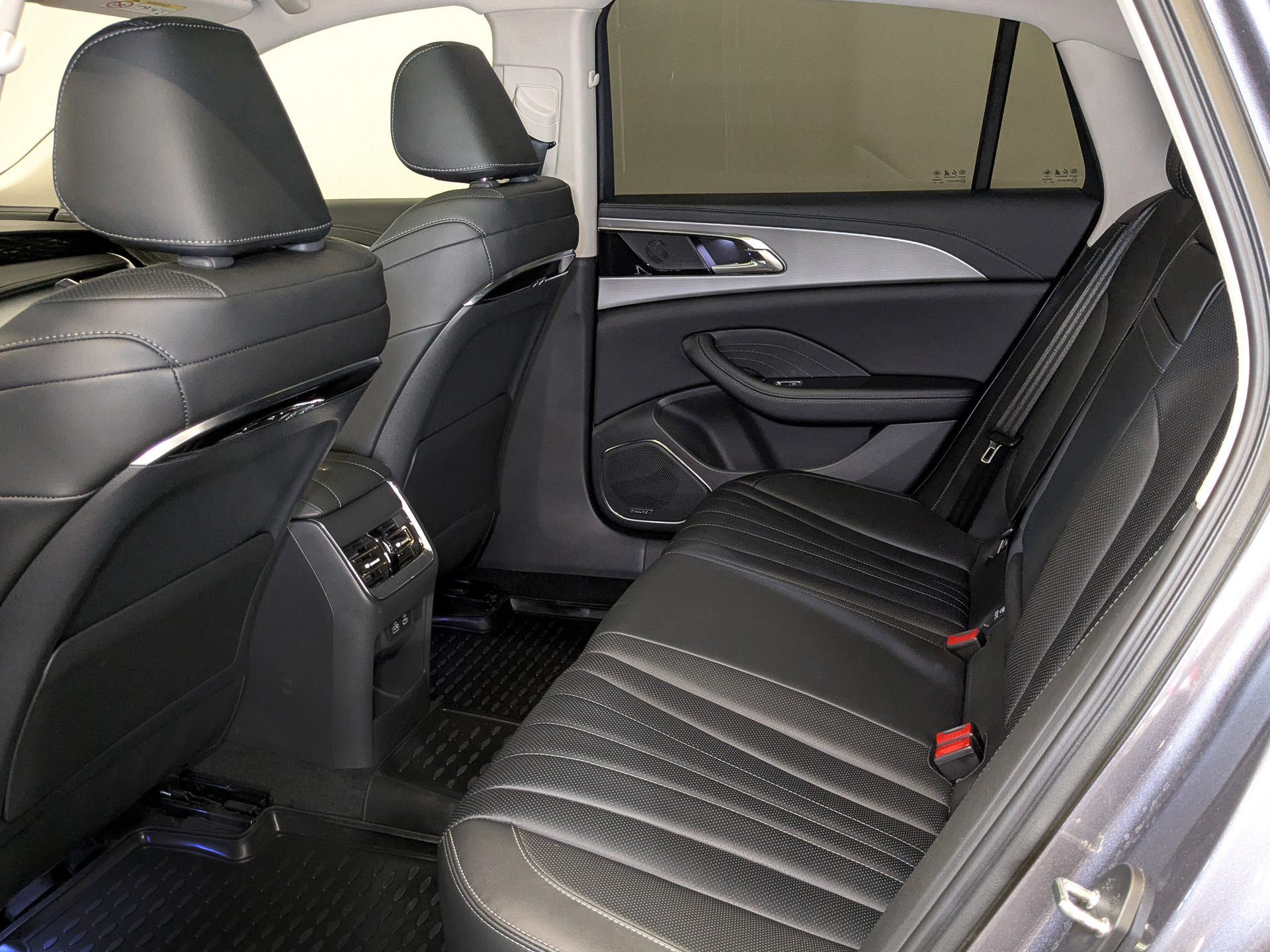 HONGQI H5 II 2.00 (218 л.с), автомат, 2024, пробег 73 061 км