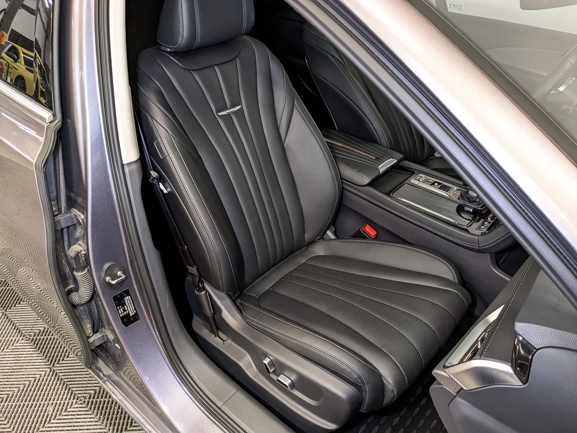 HONGQI H5 II 2.00 (218 л.с), автомат, 2024, пробег 73 061 км