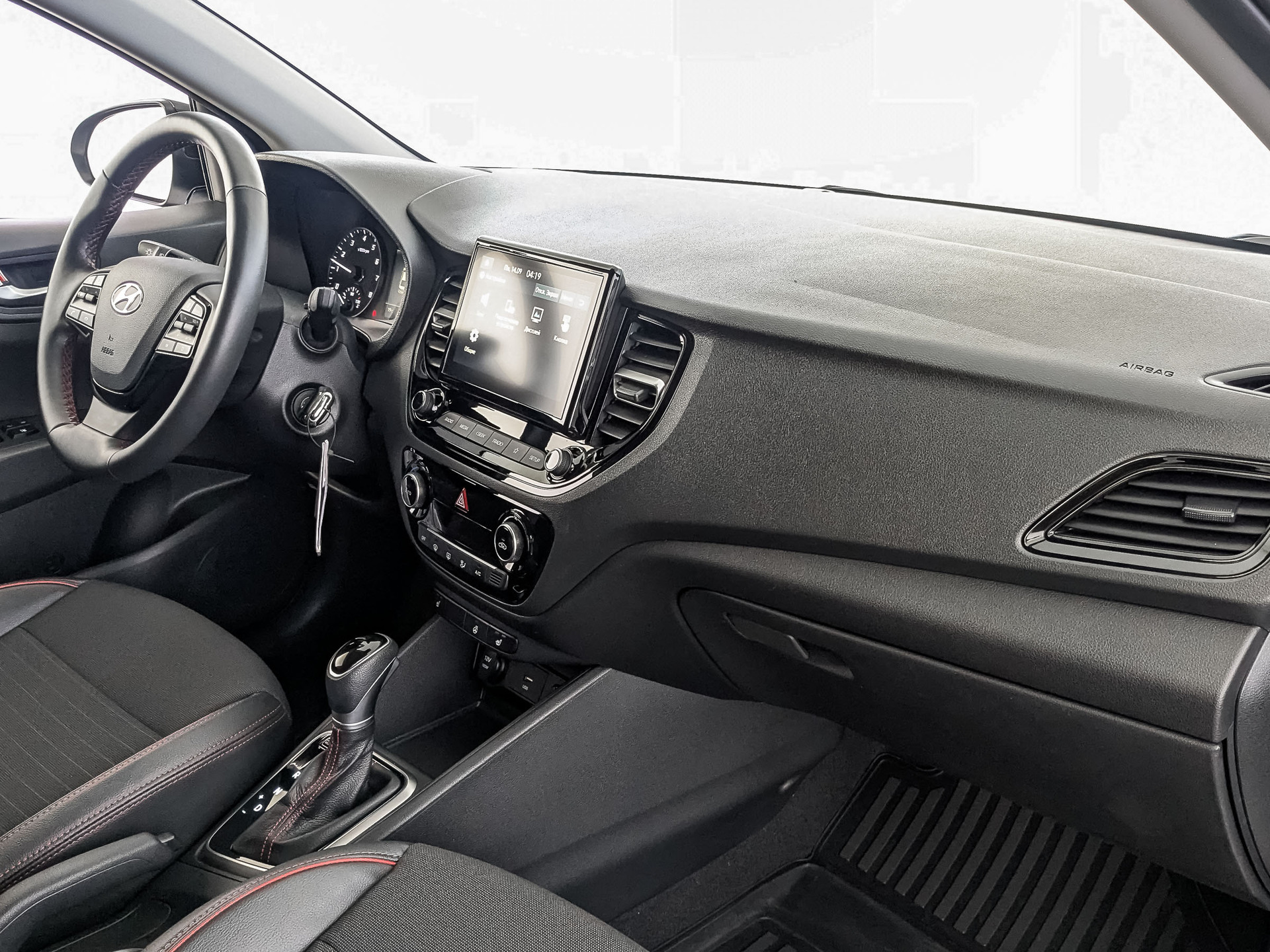 SOLARIS HS 1.60 (123 л.с), автомат, 2024, пробег 14 384 км
