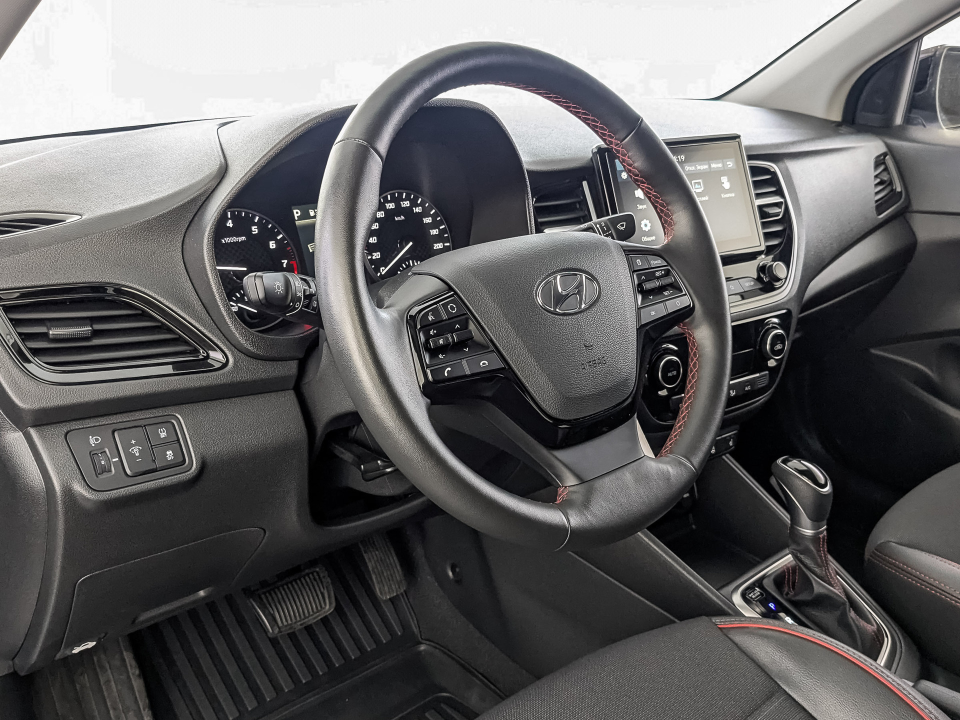 SOLARIS HS 1.60 (123 л.с), автомат, 2024, пробег 14 384 км