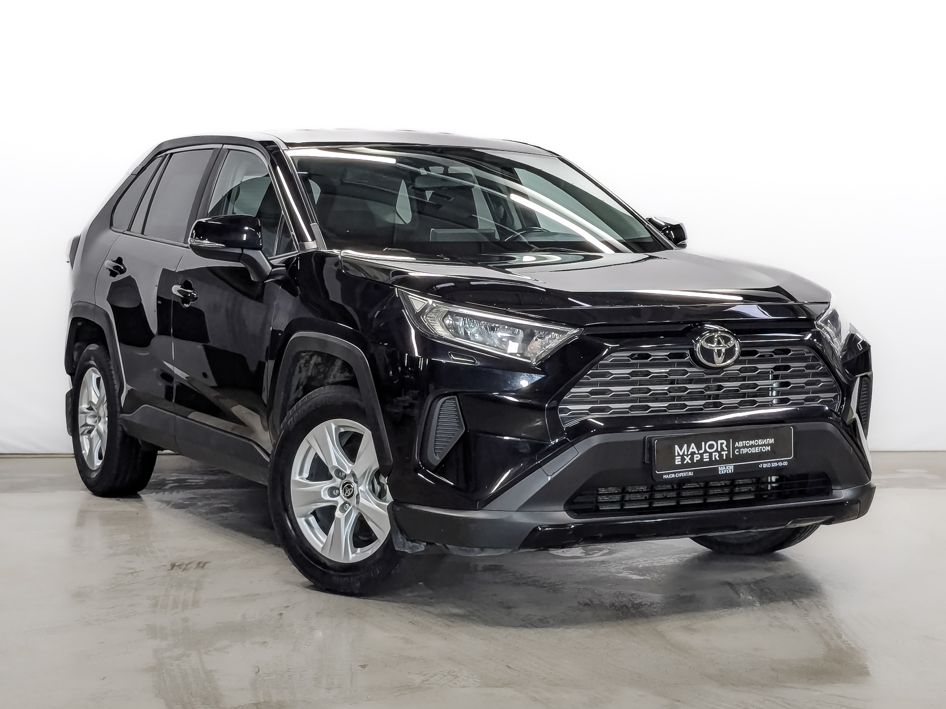TOYOTA Rav-4 2.00 (149 л.с), механическая, 2020, пробег 64 300 км