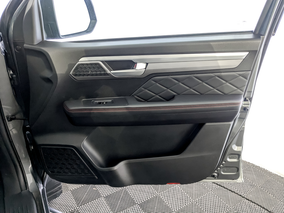 JAC T9