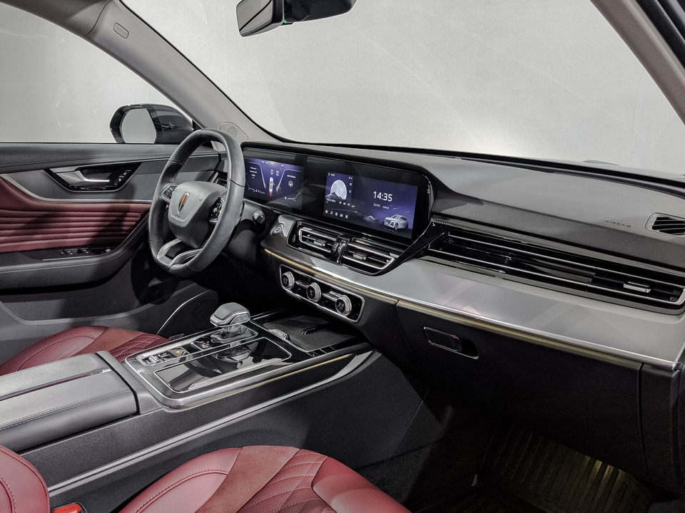 Фото Hongqi HS5 с пробегом 27323 км